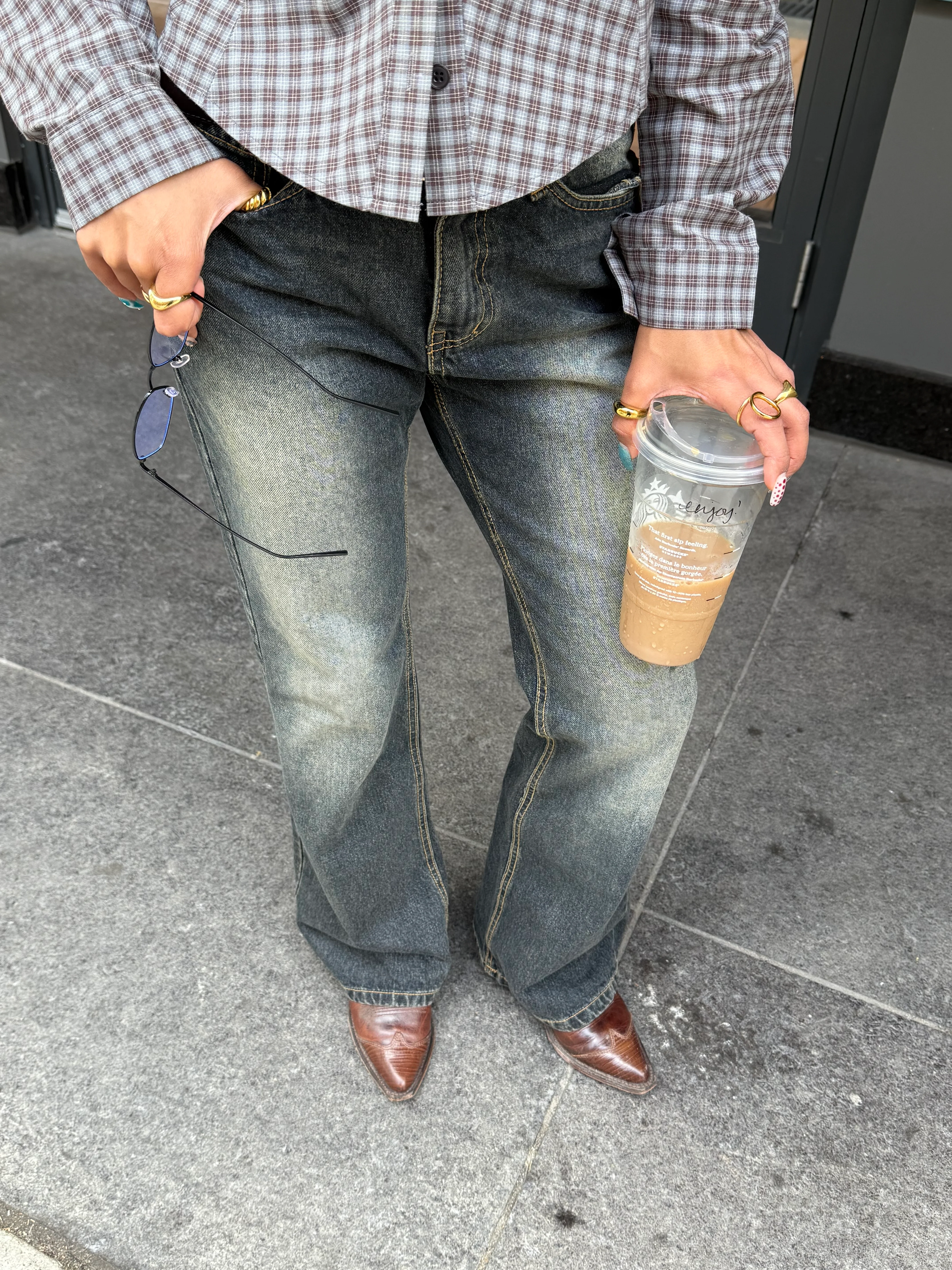BENNE Black washed bootcut jeans - Image 11