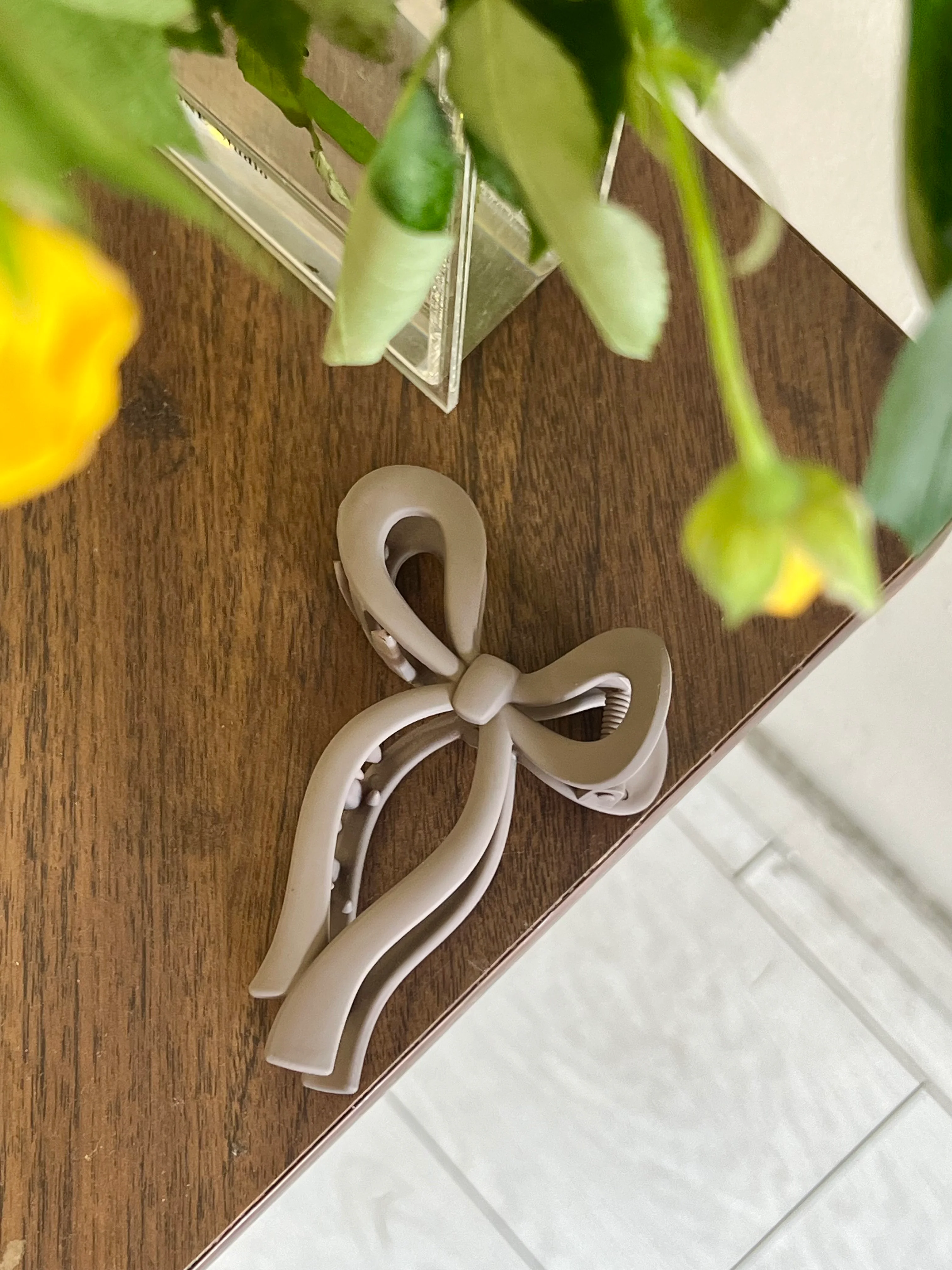 BOW Hair claw - Image 9