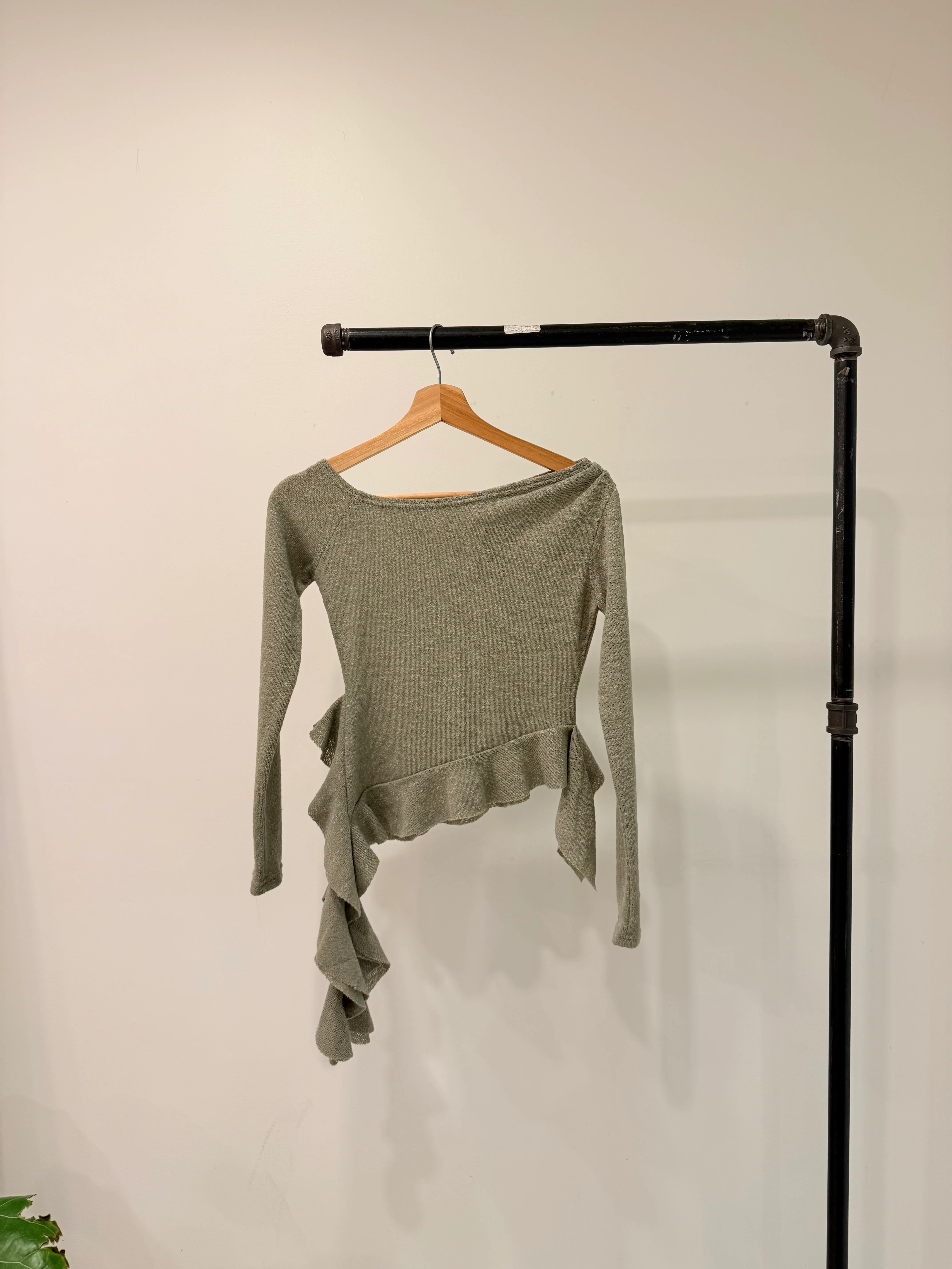 BRIX Asymmetric top - Image 13