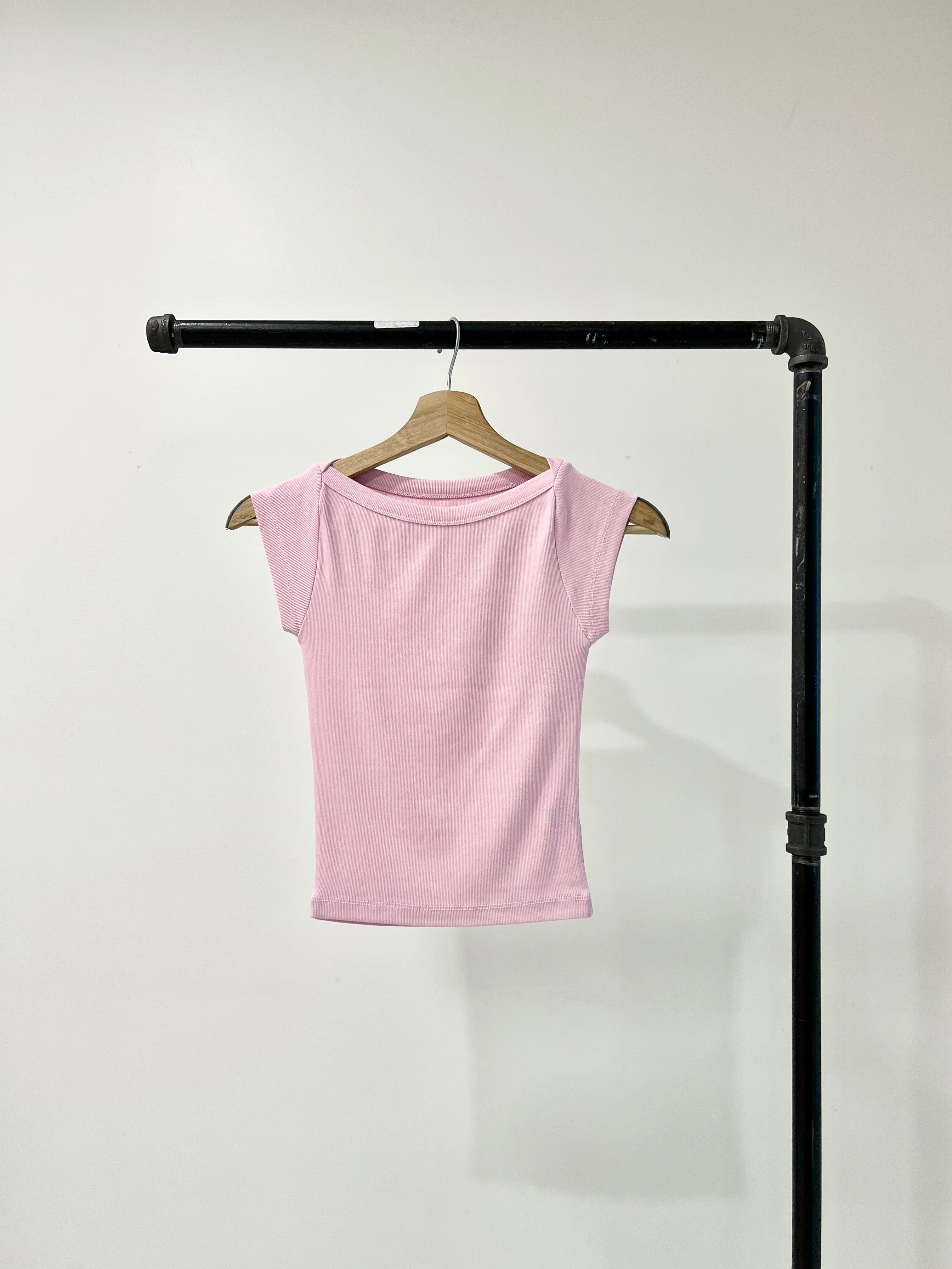 CODA Boat-neckline tee - Image 13