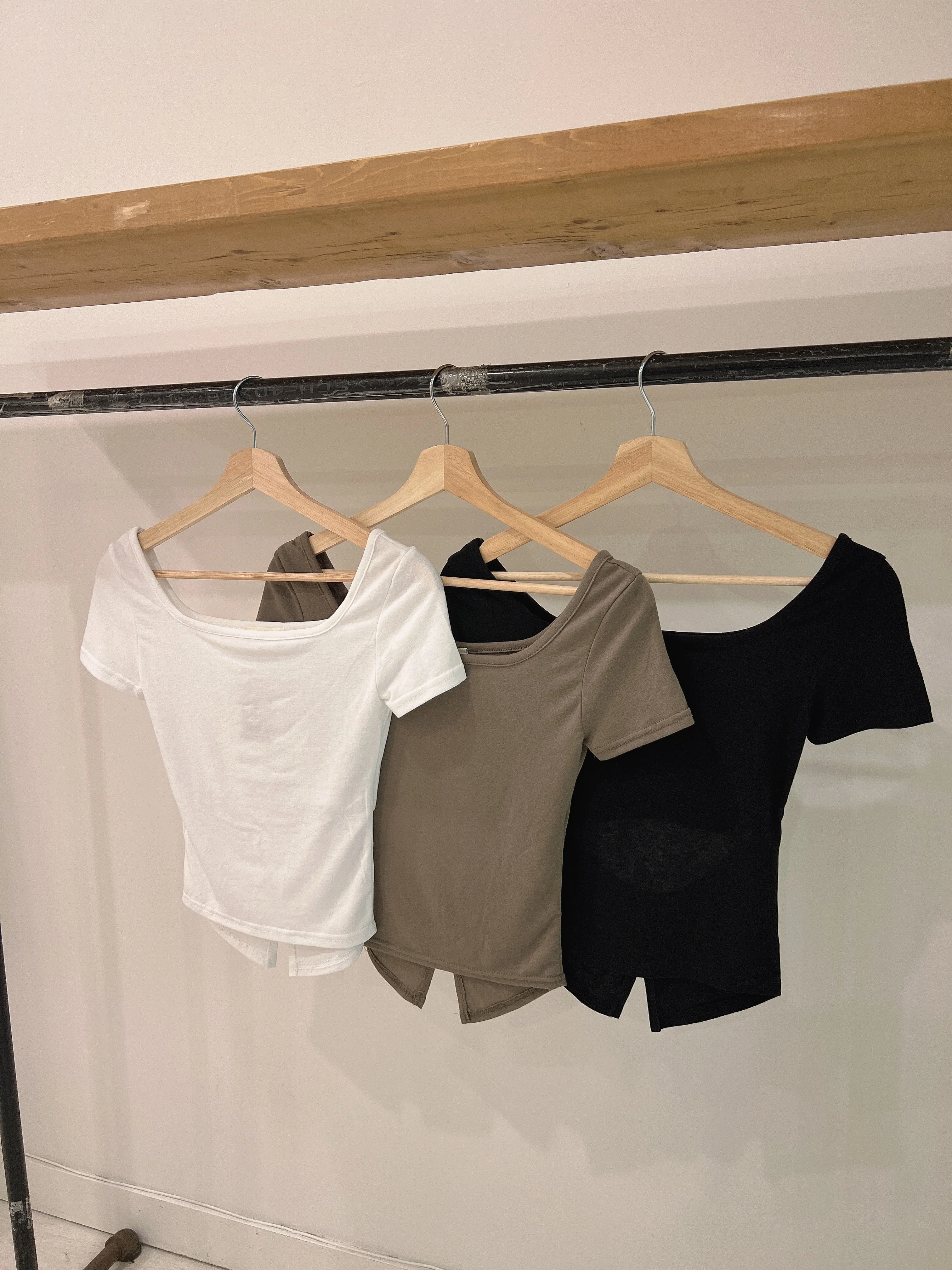 CONNECT Split-back tee - Image 7