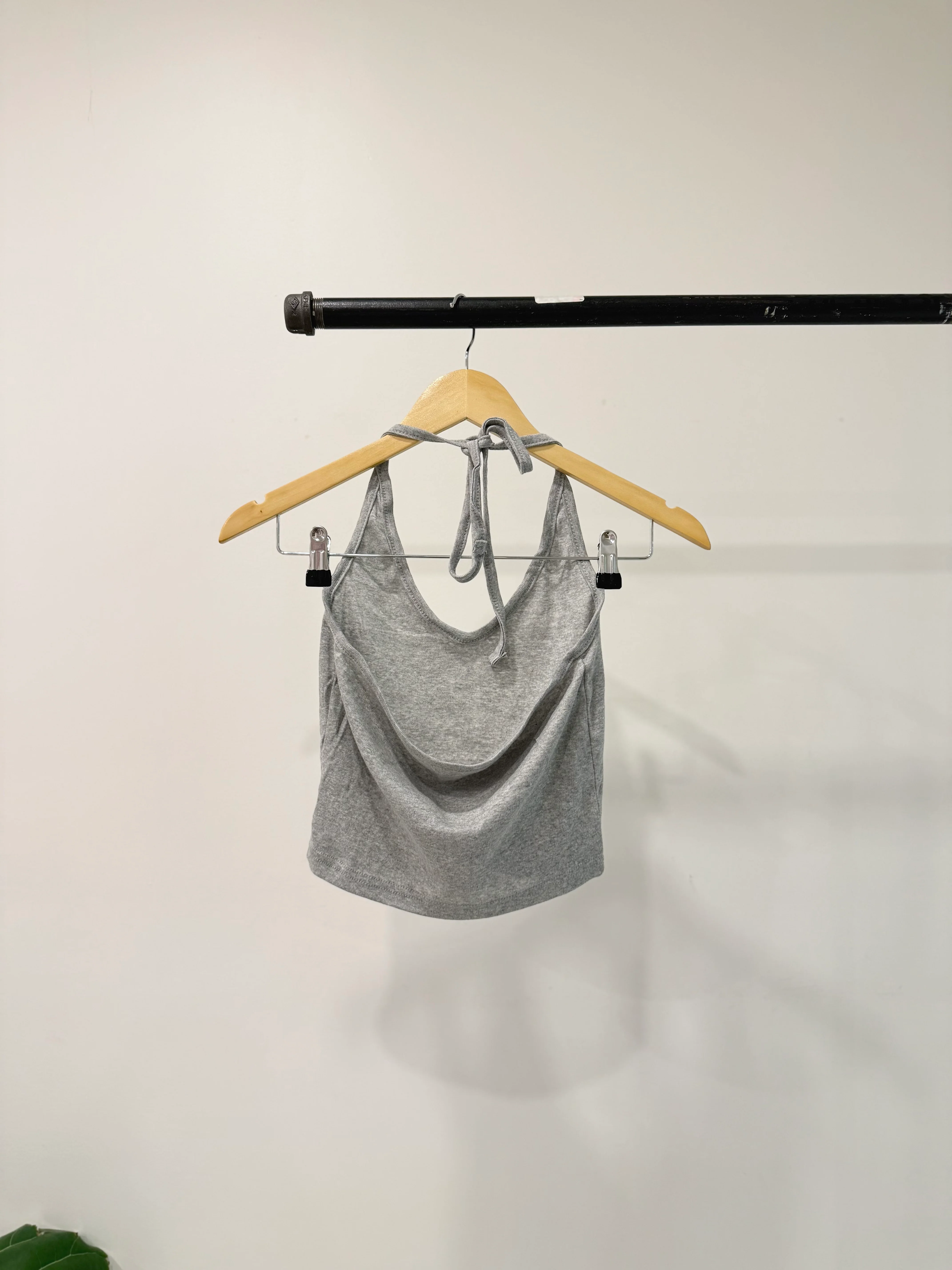 CORA Solid halter top - Image 16