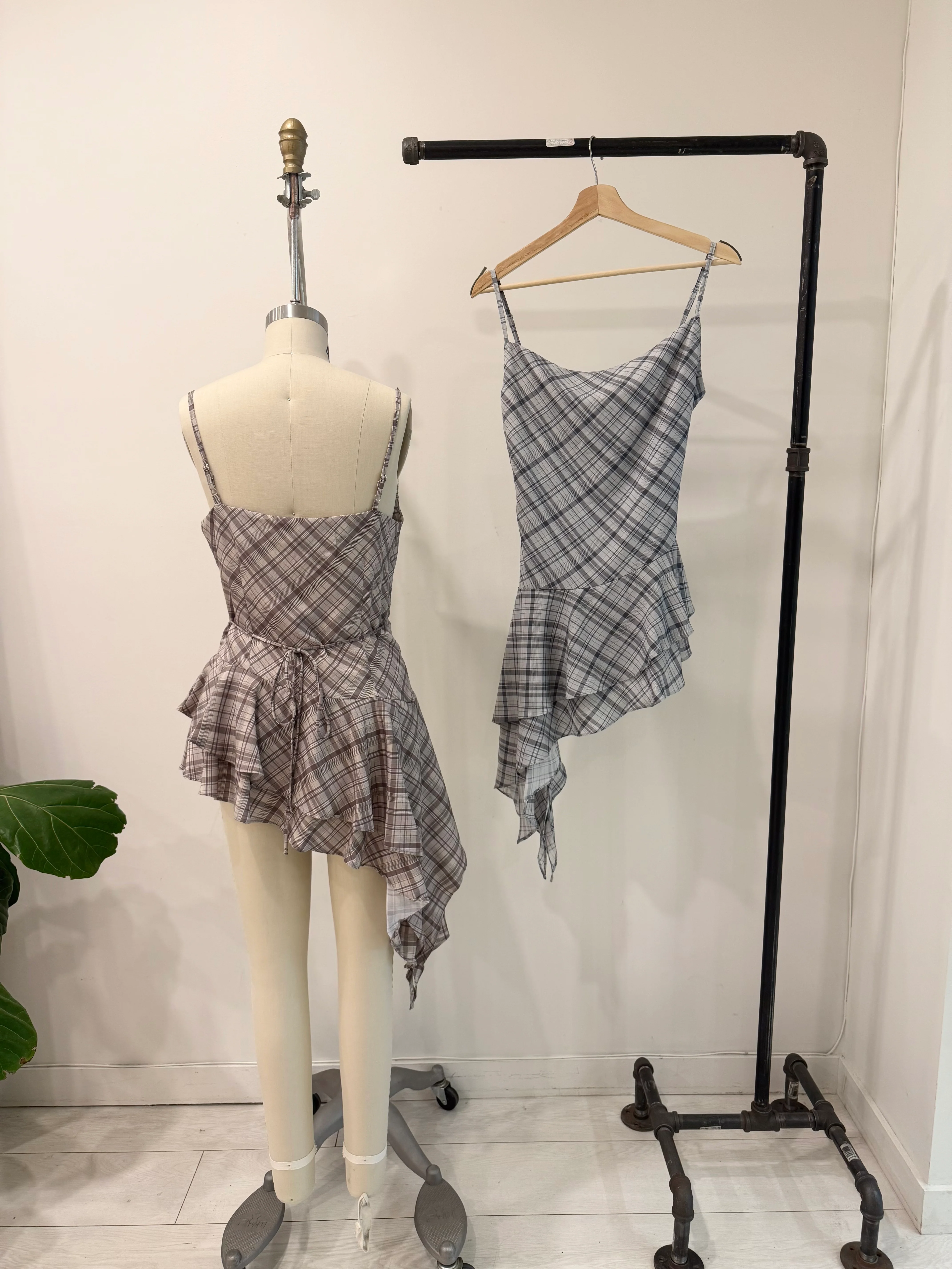 DOOL Asymmetric printed dress - Image 13