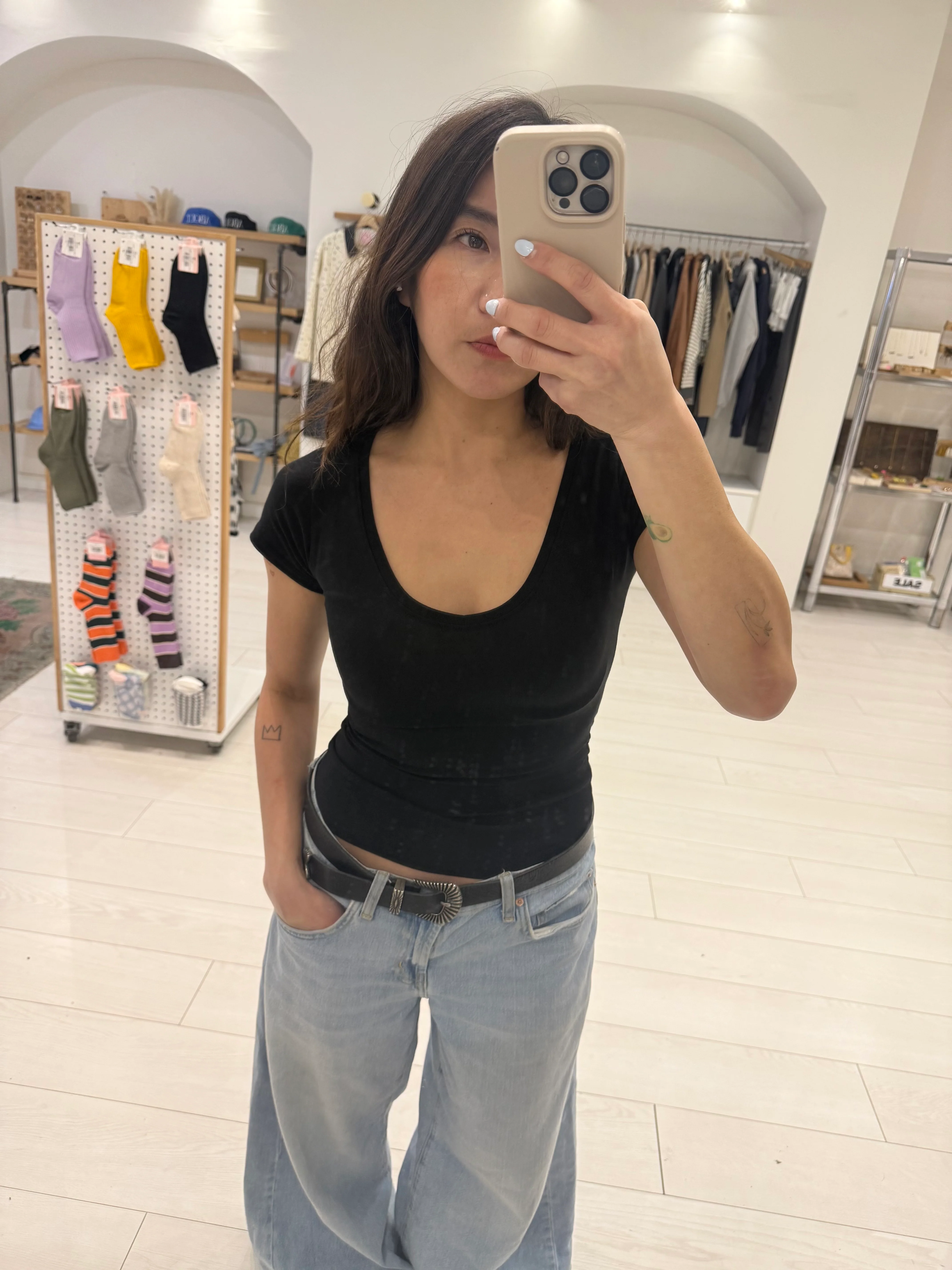 GASS V-neckline tee - Image 6