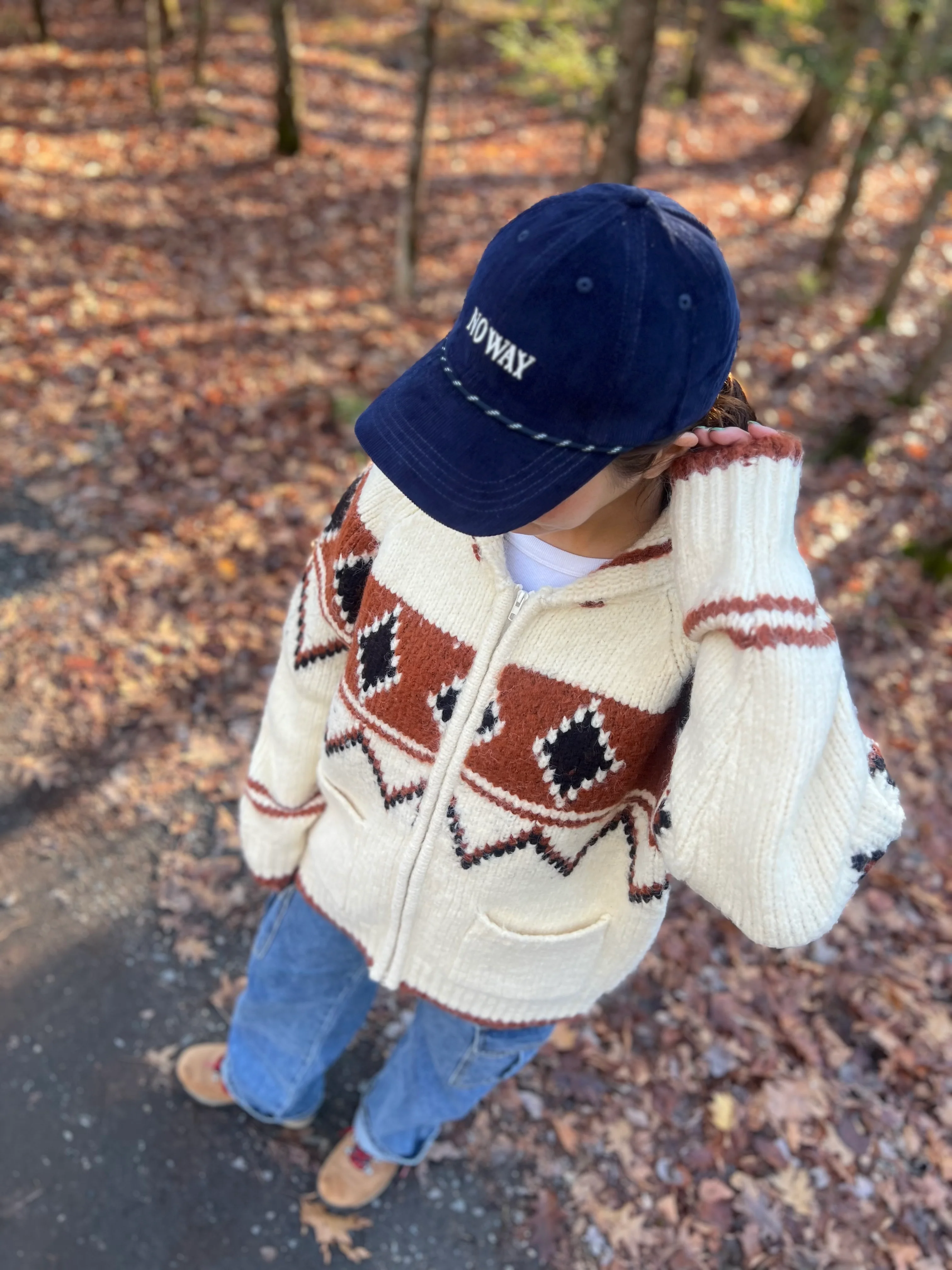 GOLDEN Heavy zip-up sweater - Image 15