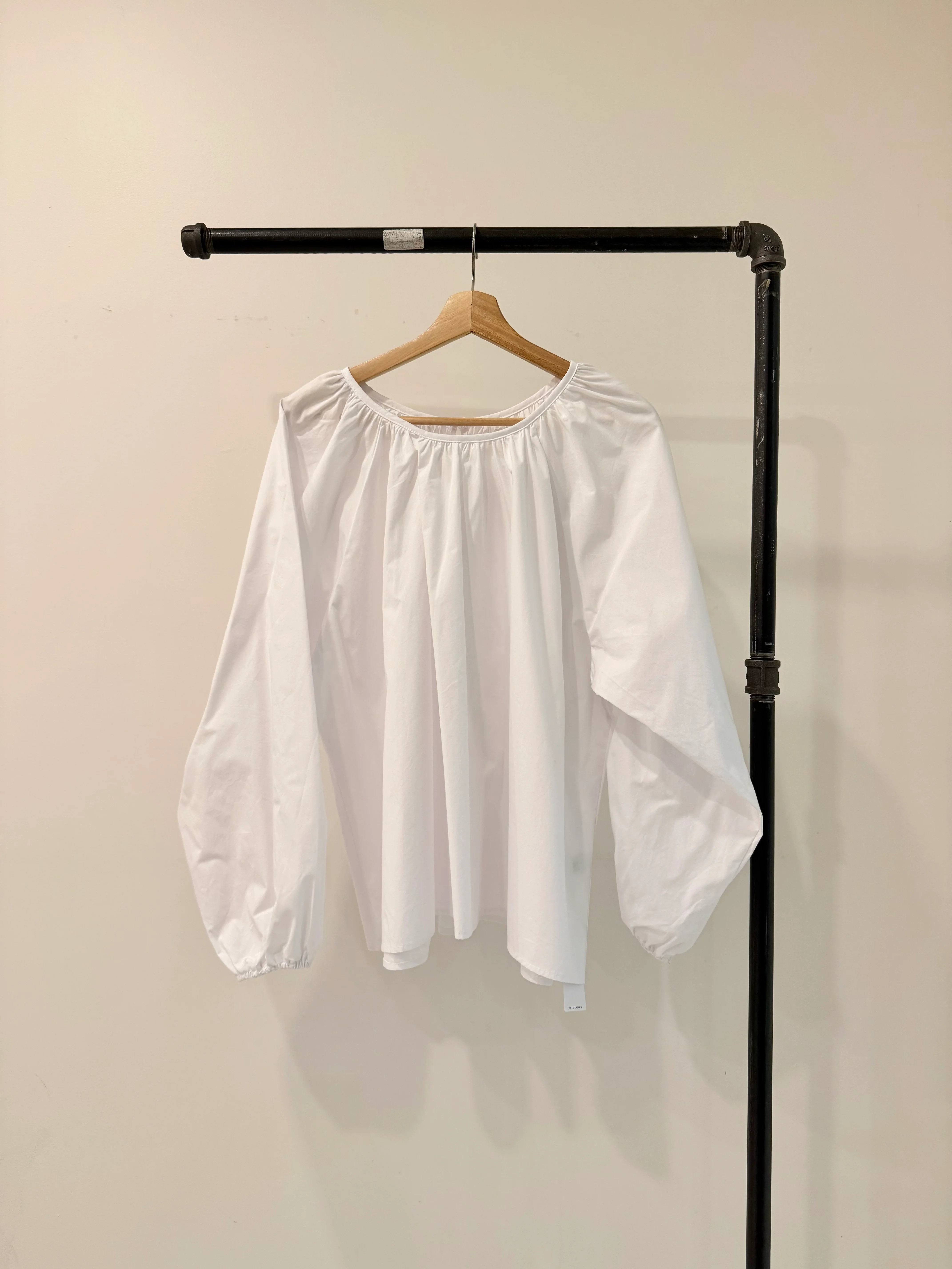HILLS Puffy blouse - Image 17