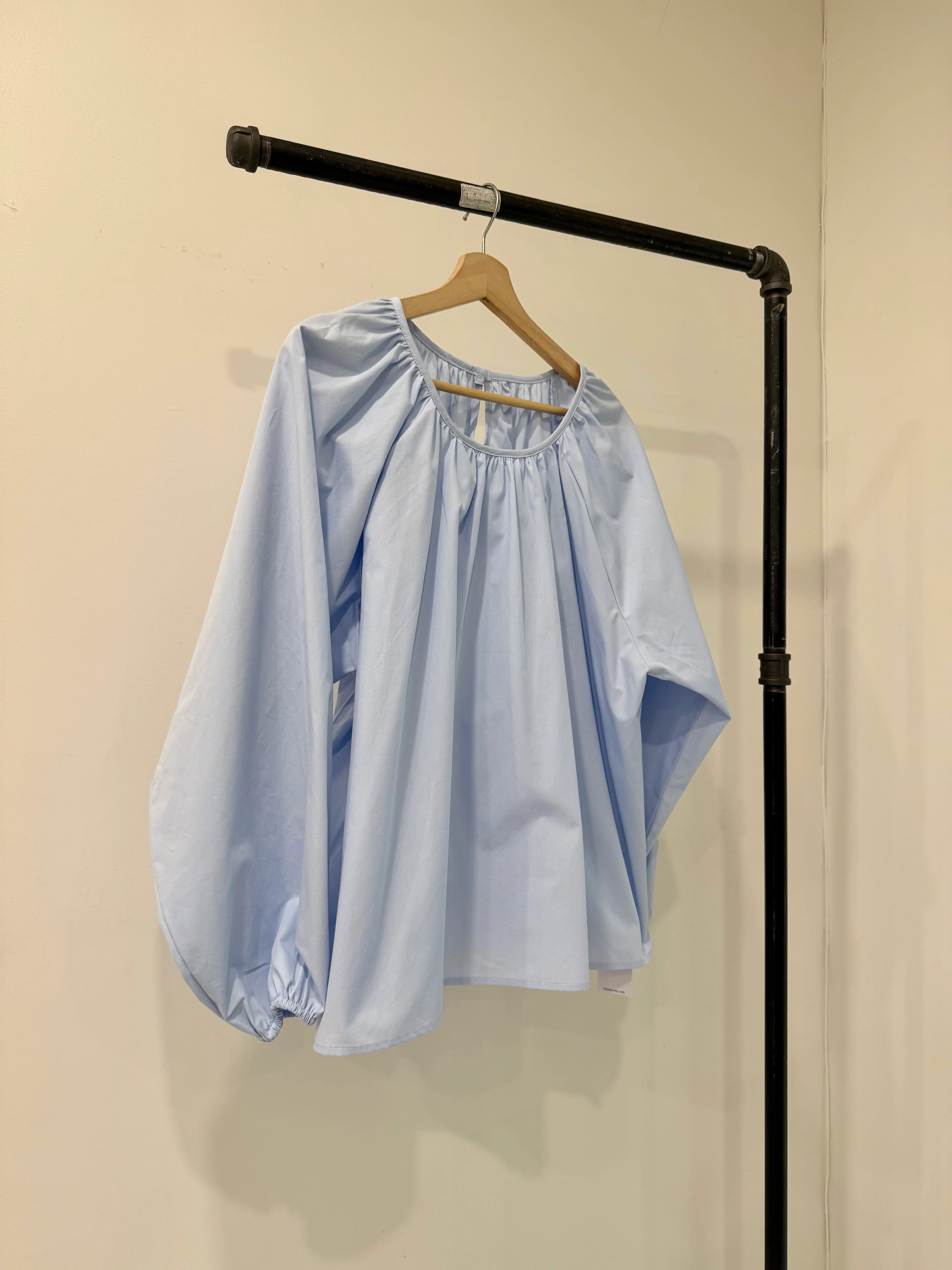 HILLS Puffy blouse - Image 20