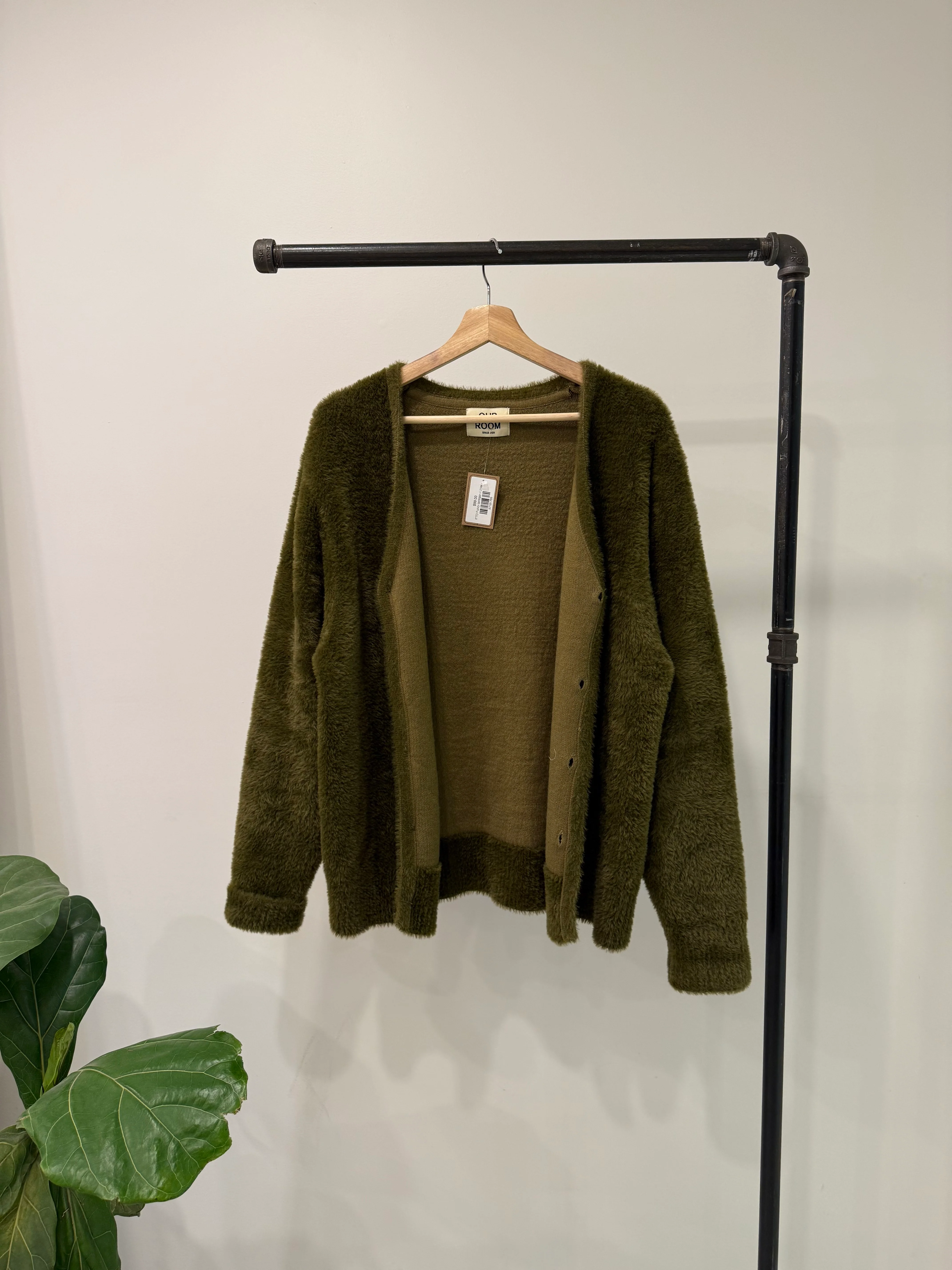 ITTO Fuzzy cardigan - Image 9