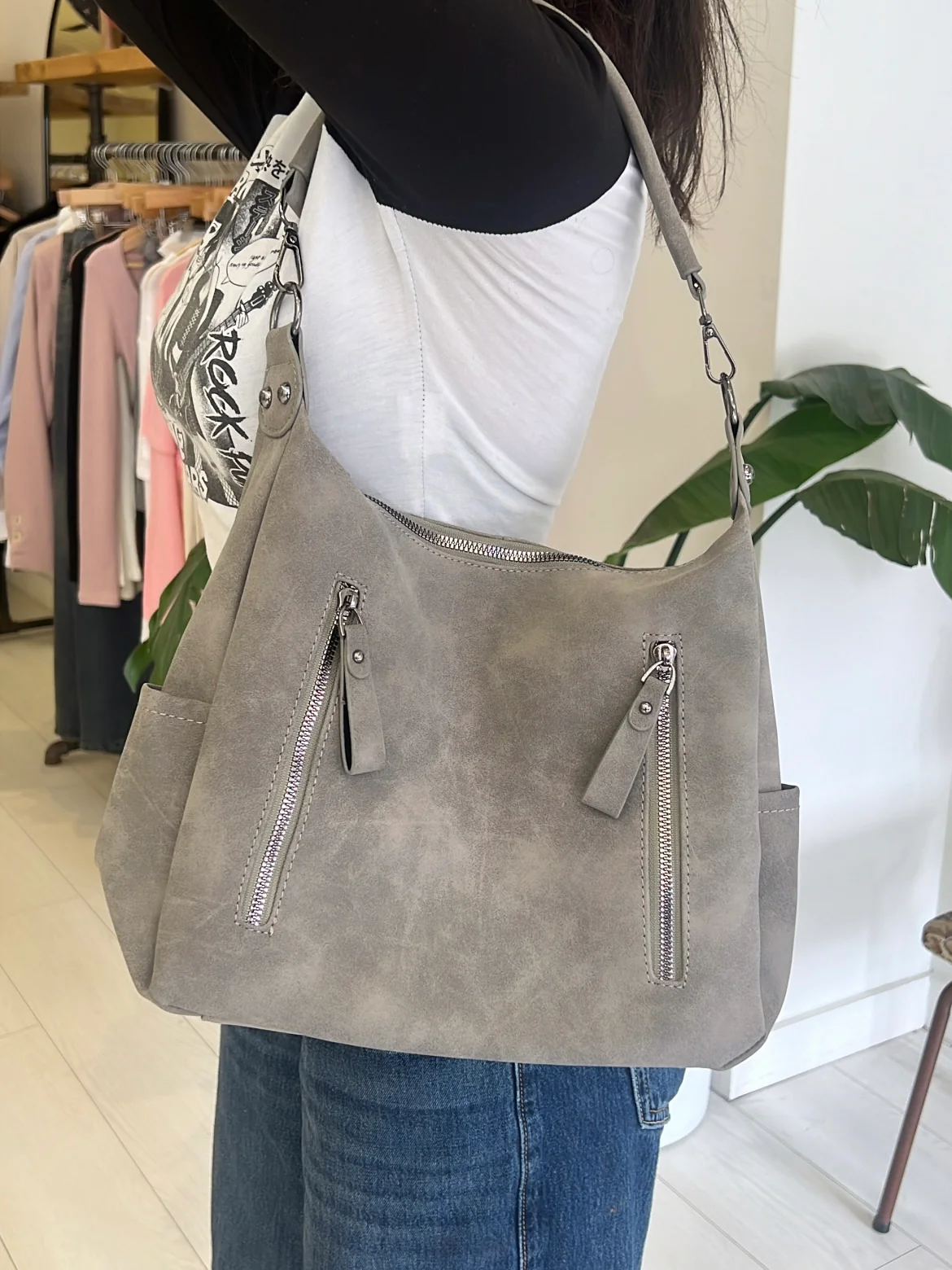 JONES Hobo bag - Image 3