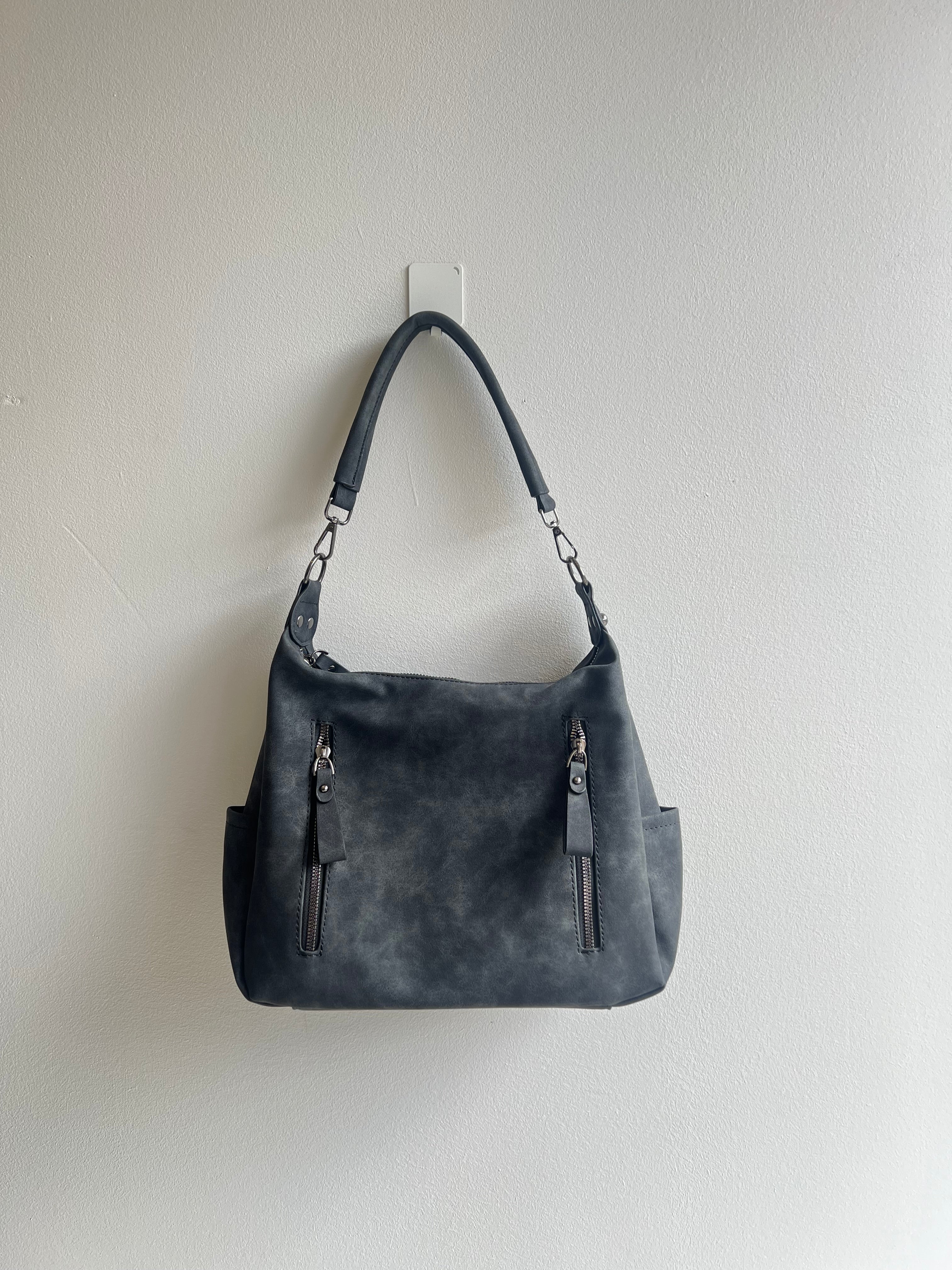 JONES Hobo bag - Image 9