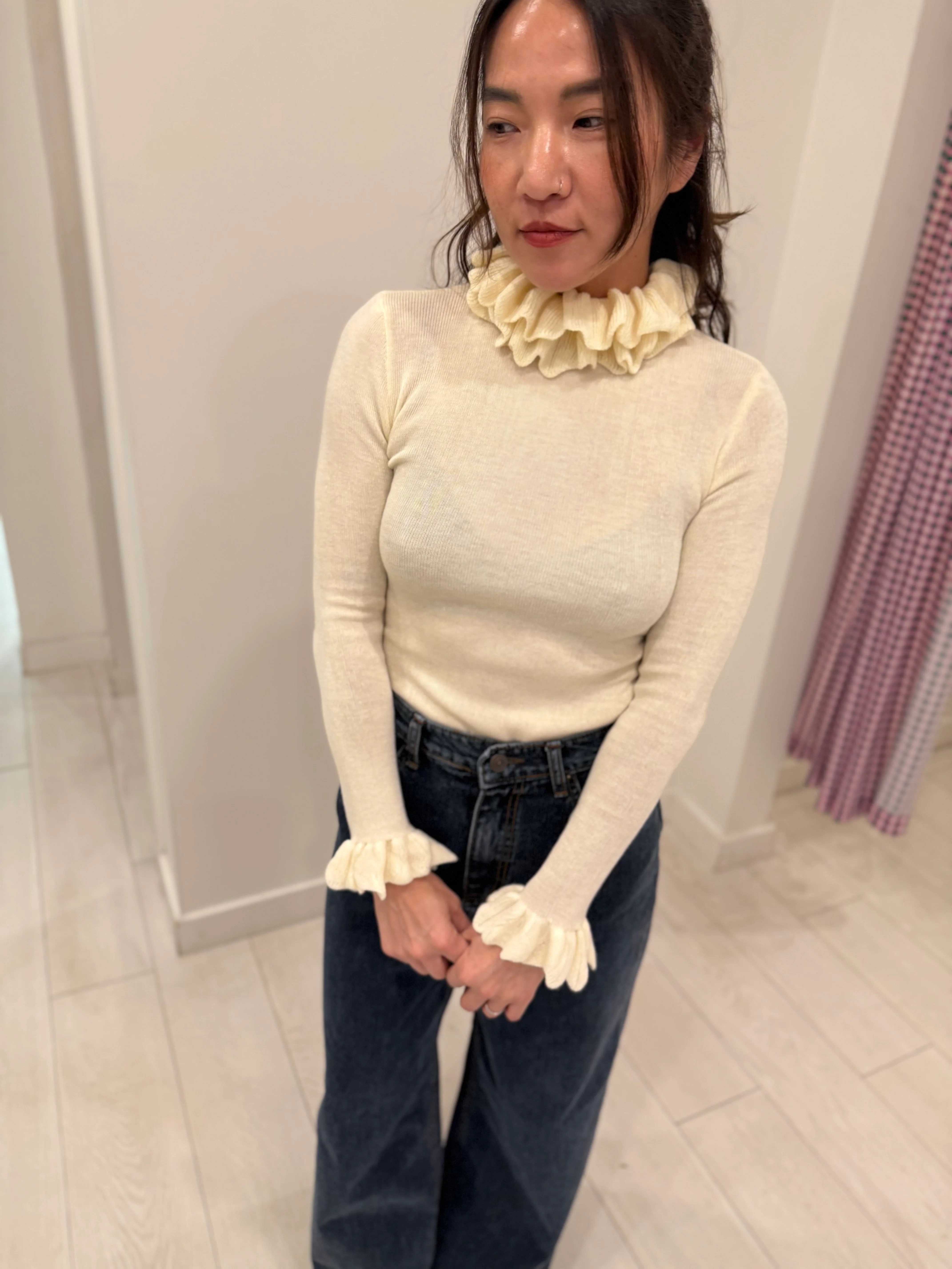 JUMI Ruffled edge knit top - Image 4