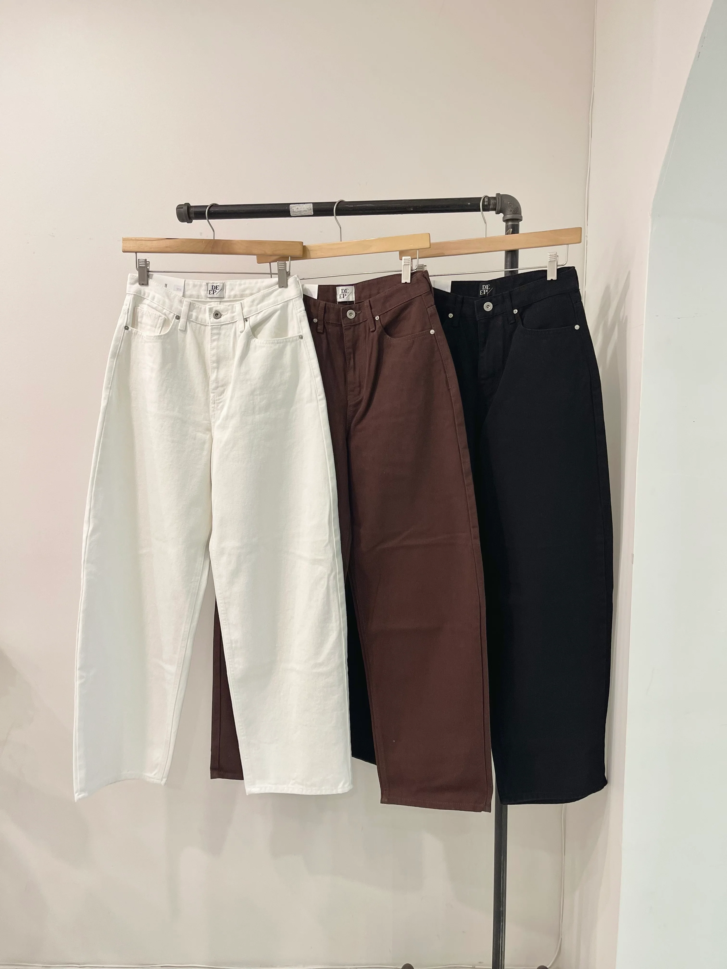 PANE Wide legged jeans - Image 10