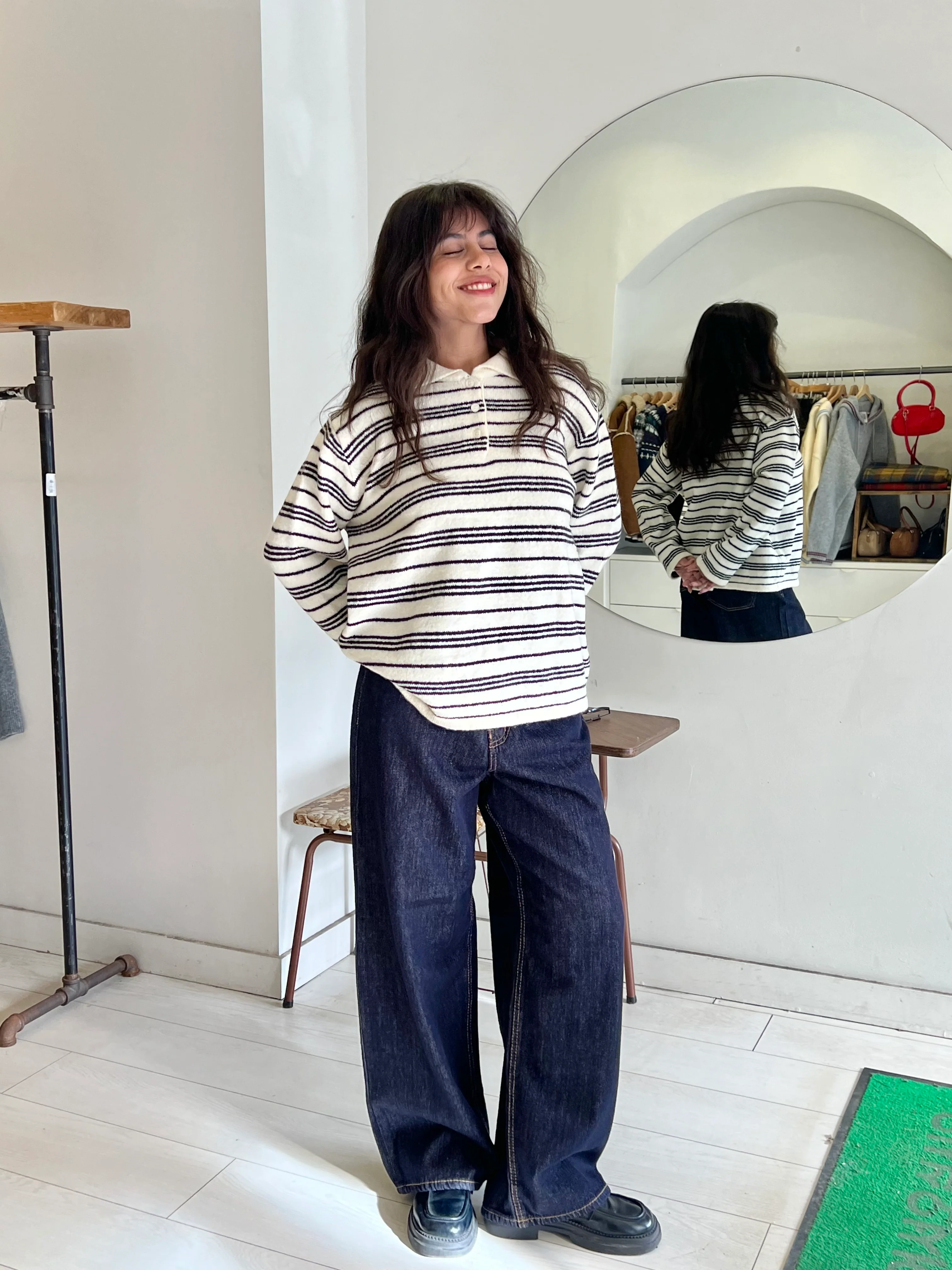 KANJA Wide legged raw jeans - Image 3
