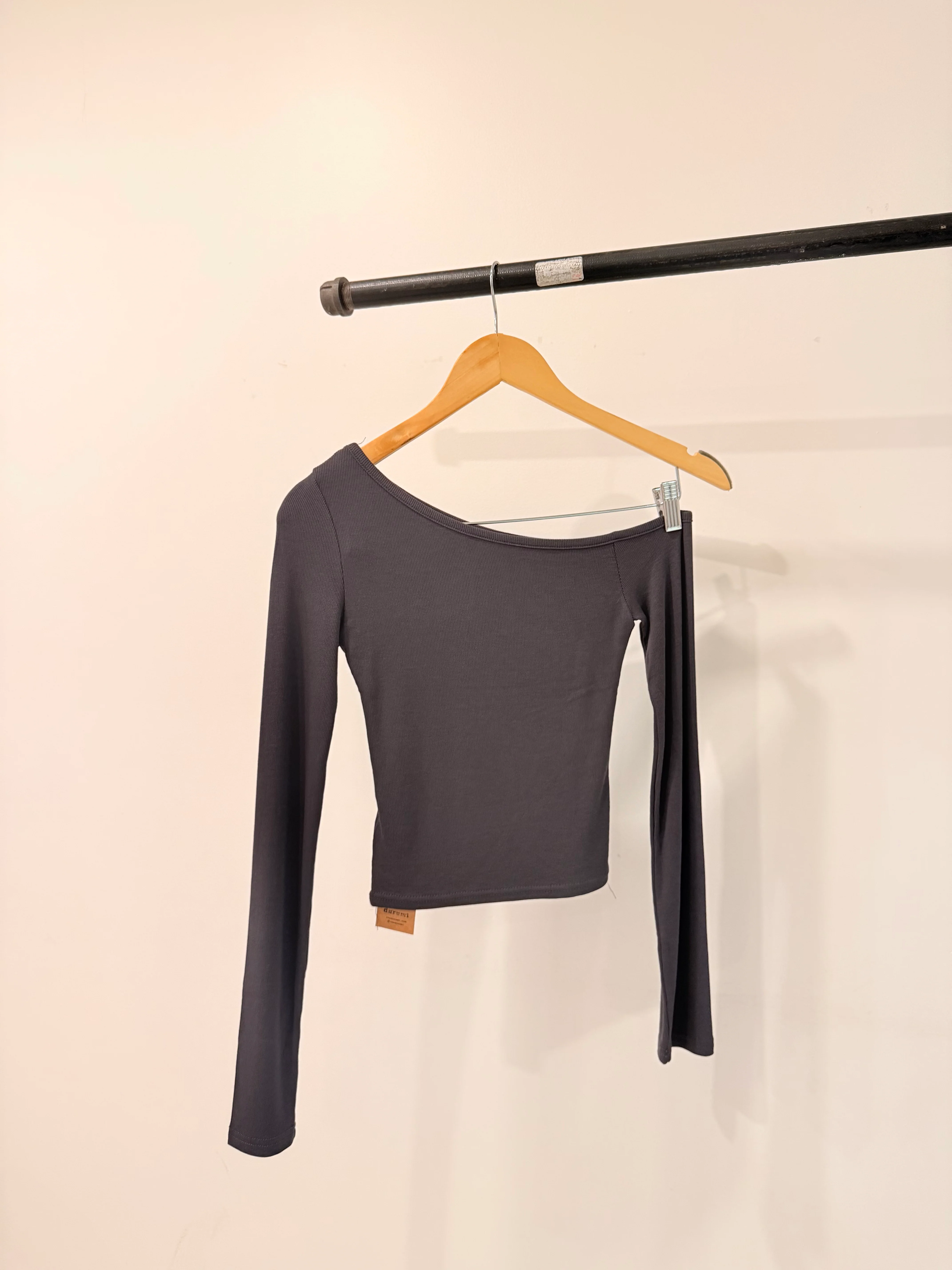 LEGAL One shoulder tee - Image 12
