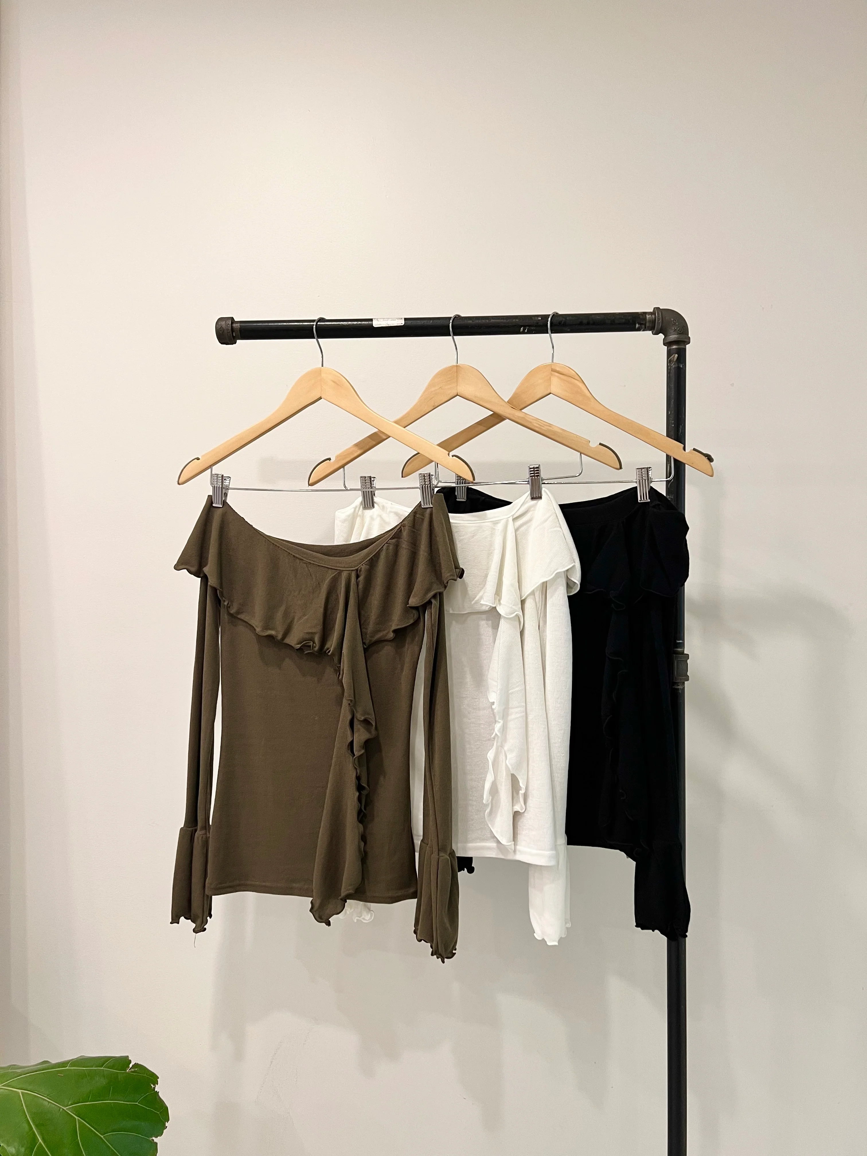LIANA  Off shoulder frill top - Image 2