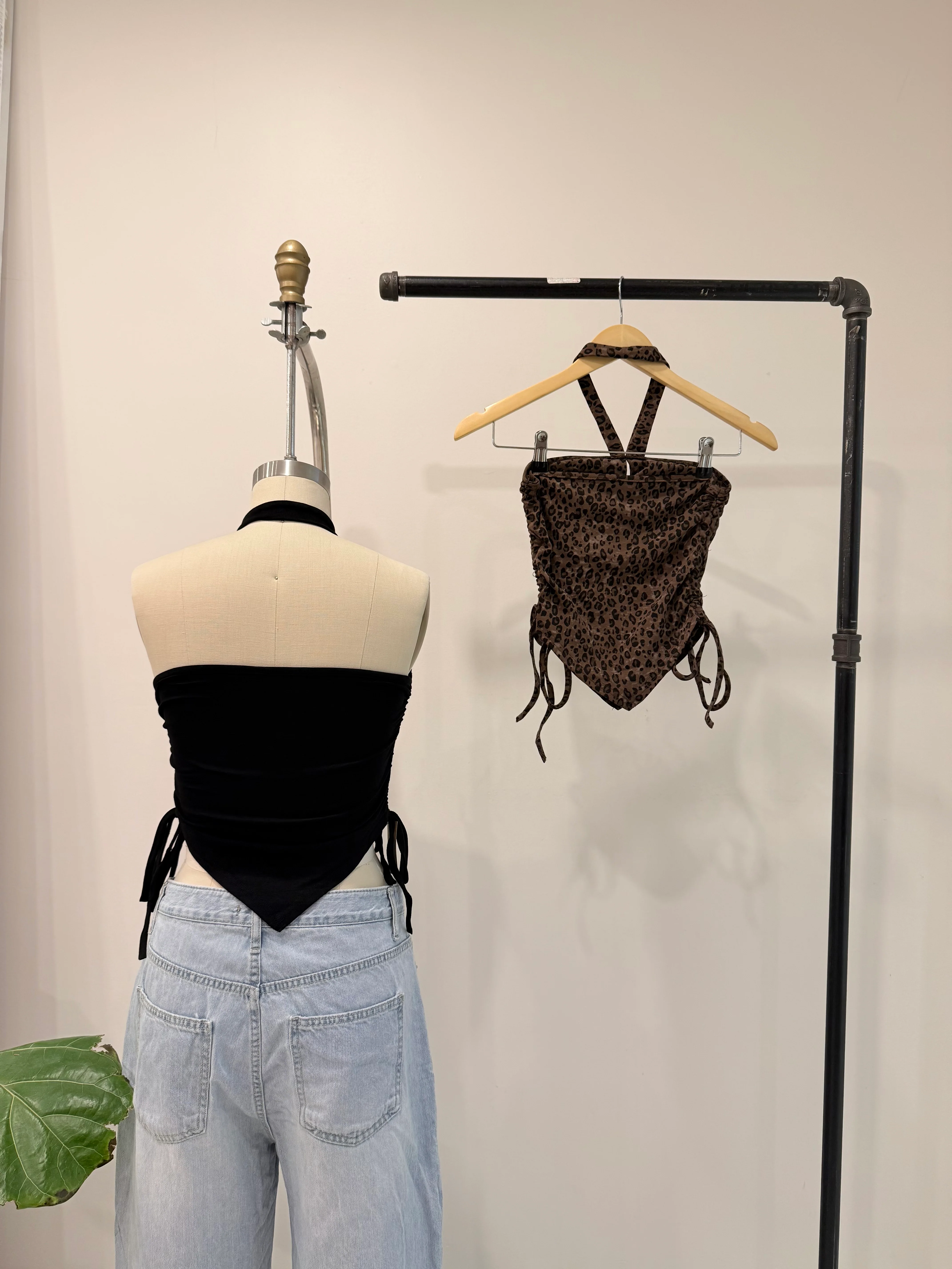 LULU Halter top - Image 2