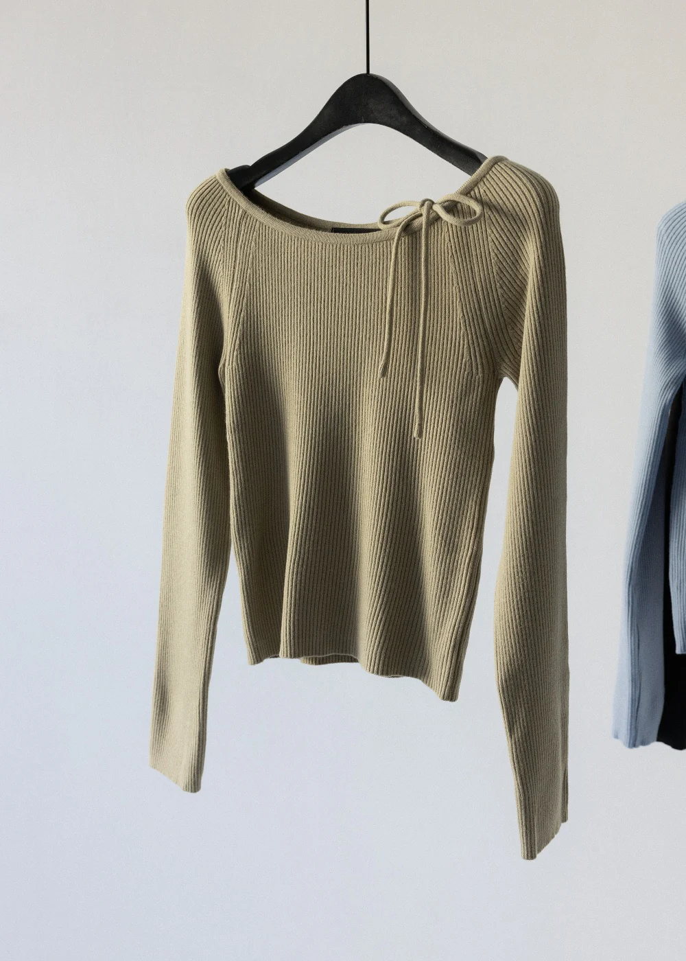 MELO Tie shoulder knit top - Image 15
