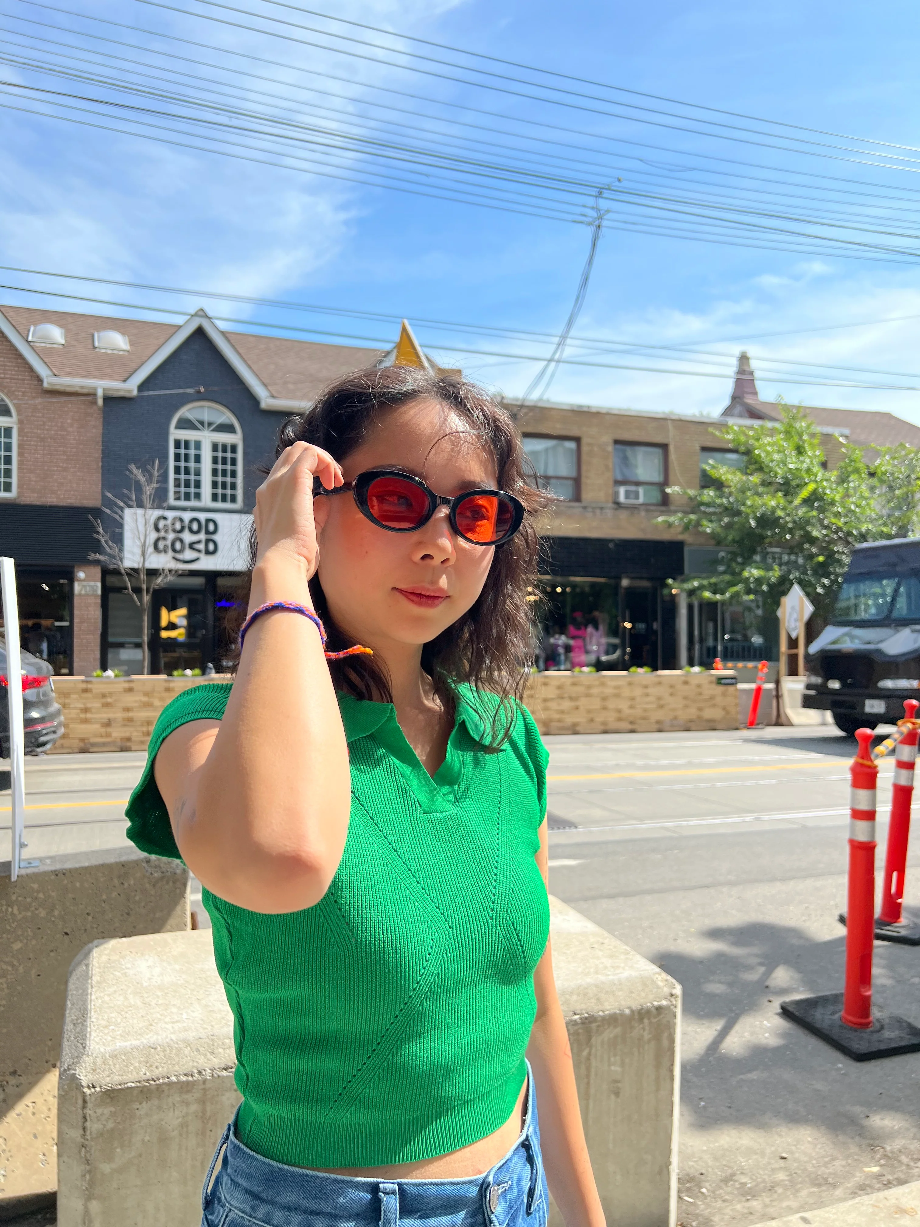 MIA Oval sunglasses - Image 6