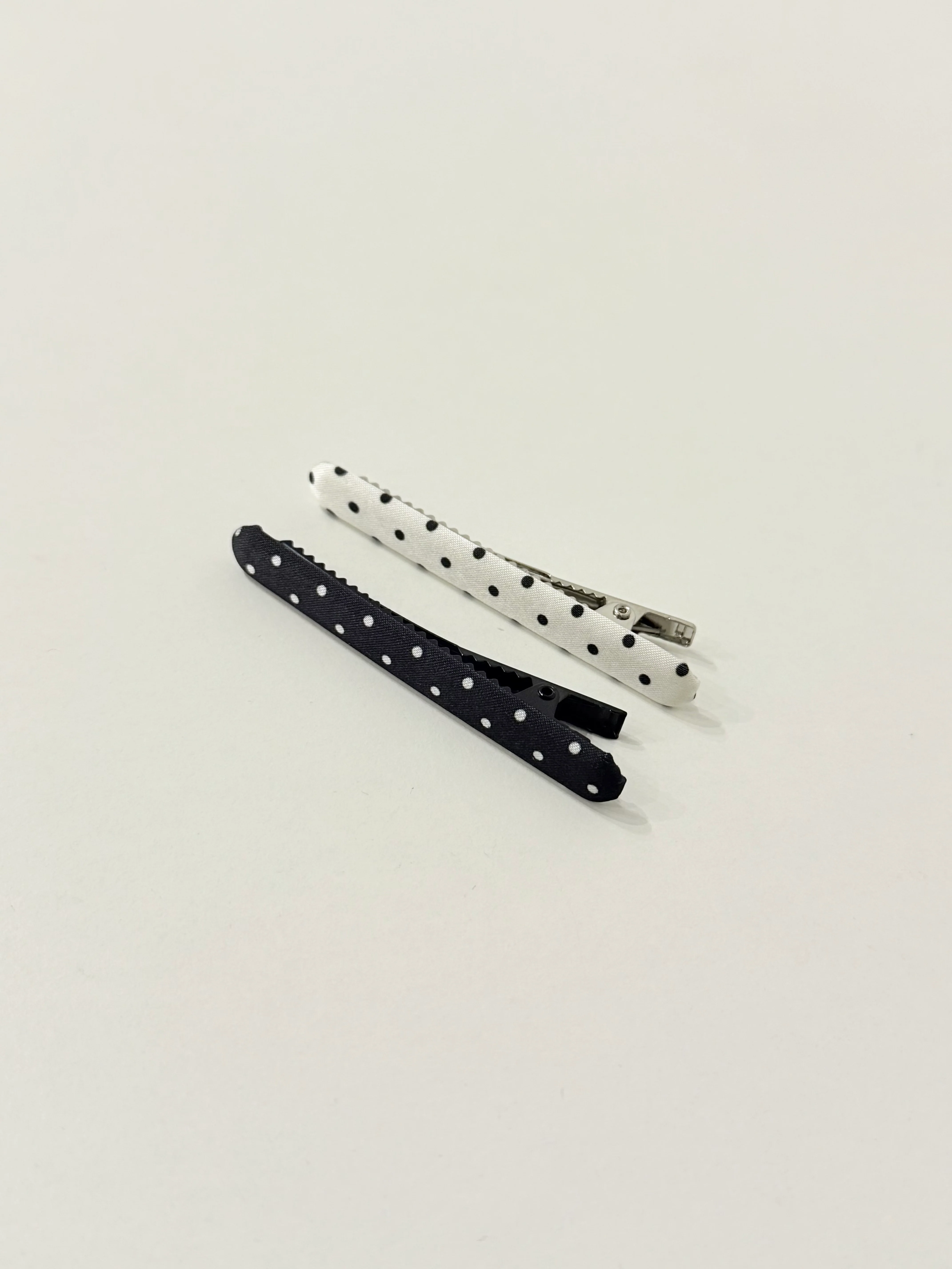 MINI Polkadot hair clip - Image 6