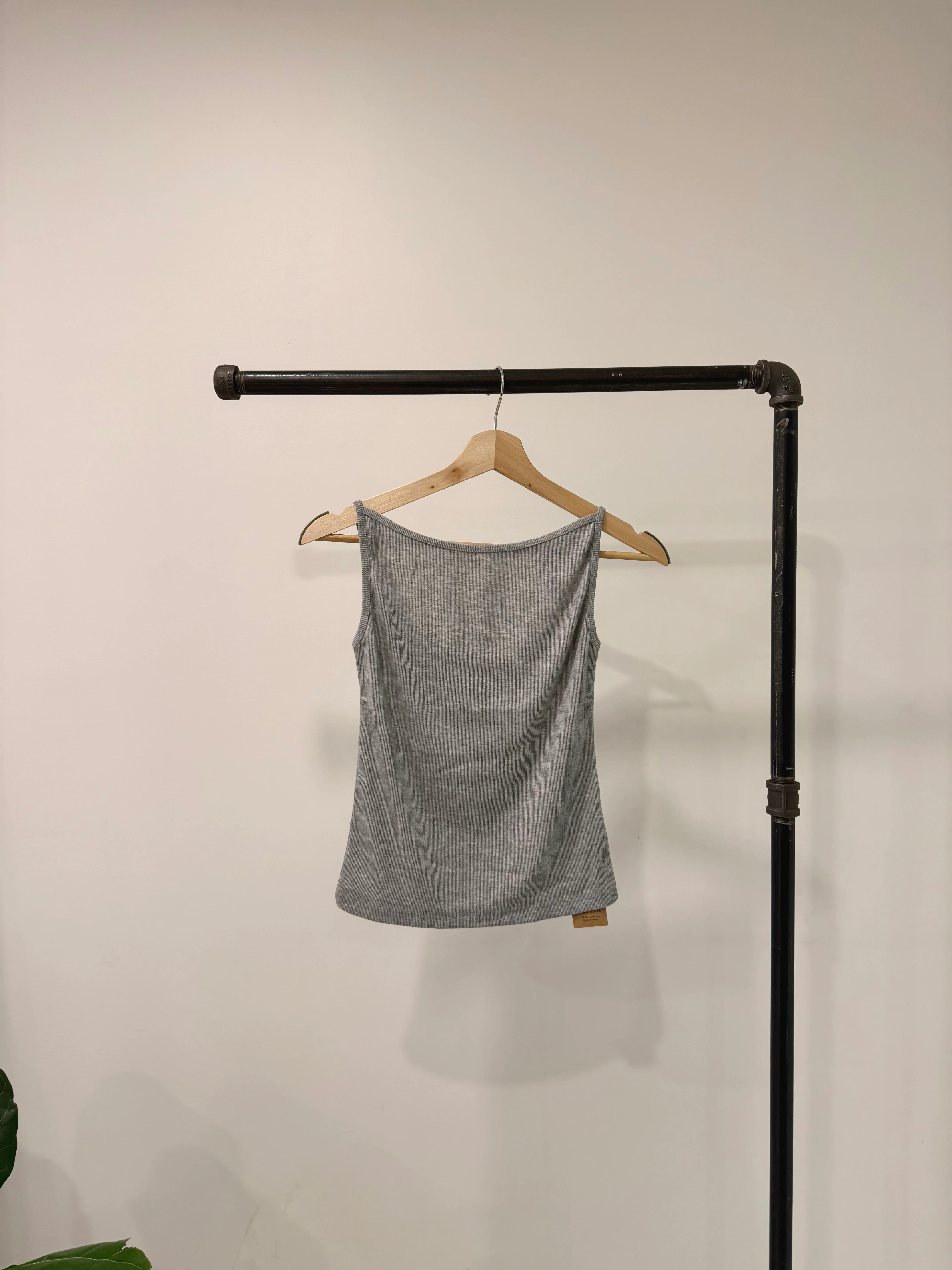 NARIA Boatneck tanktop - Image 18