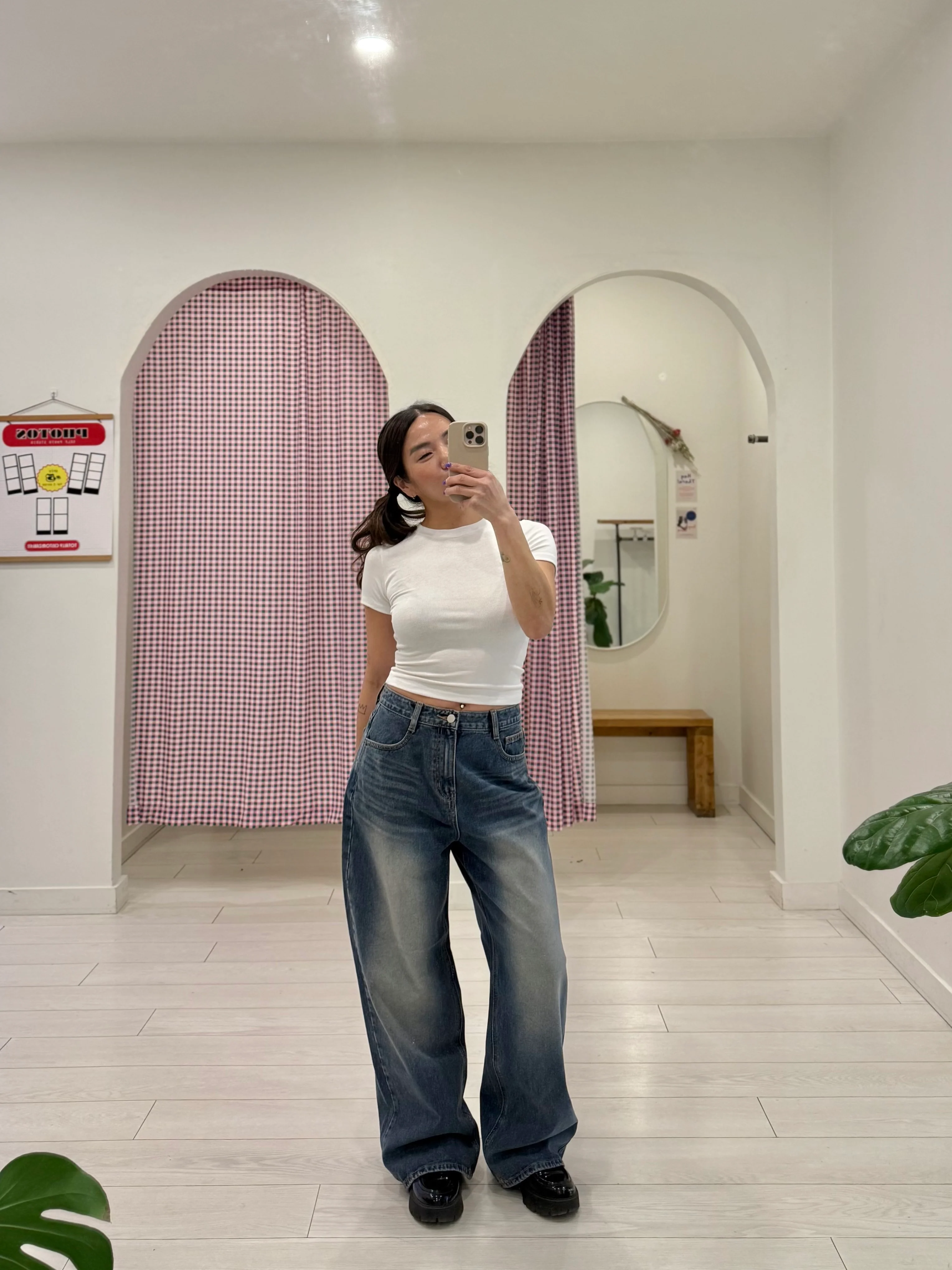 PIA Wide legged jeans - Image 6