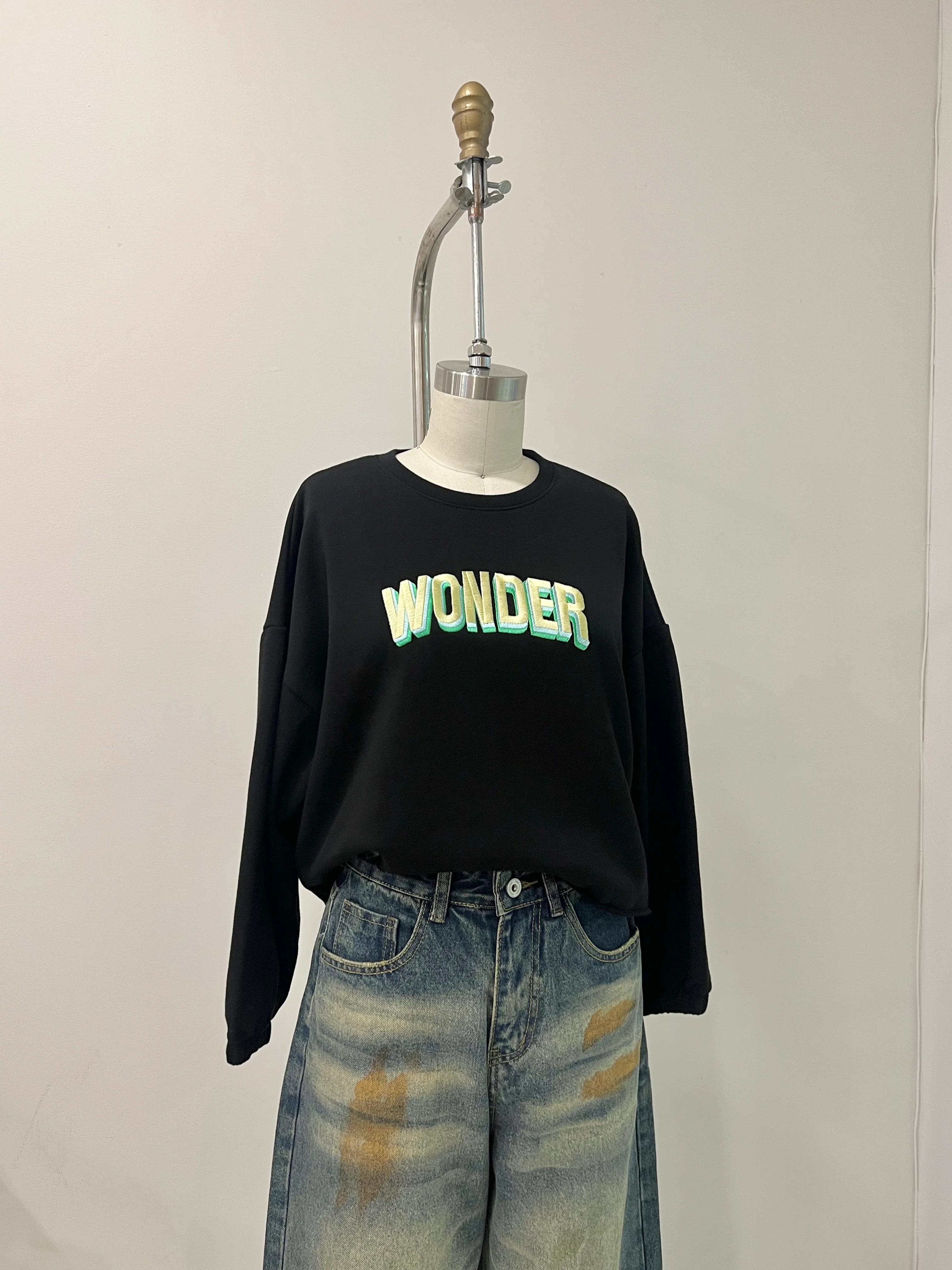 PIKE Cropped sweatshirt - Image 17