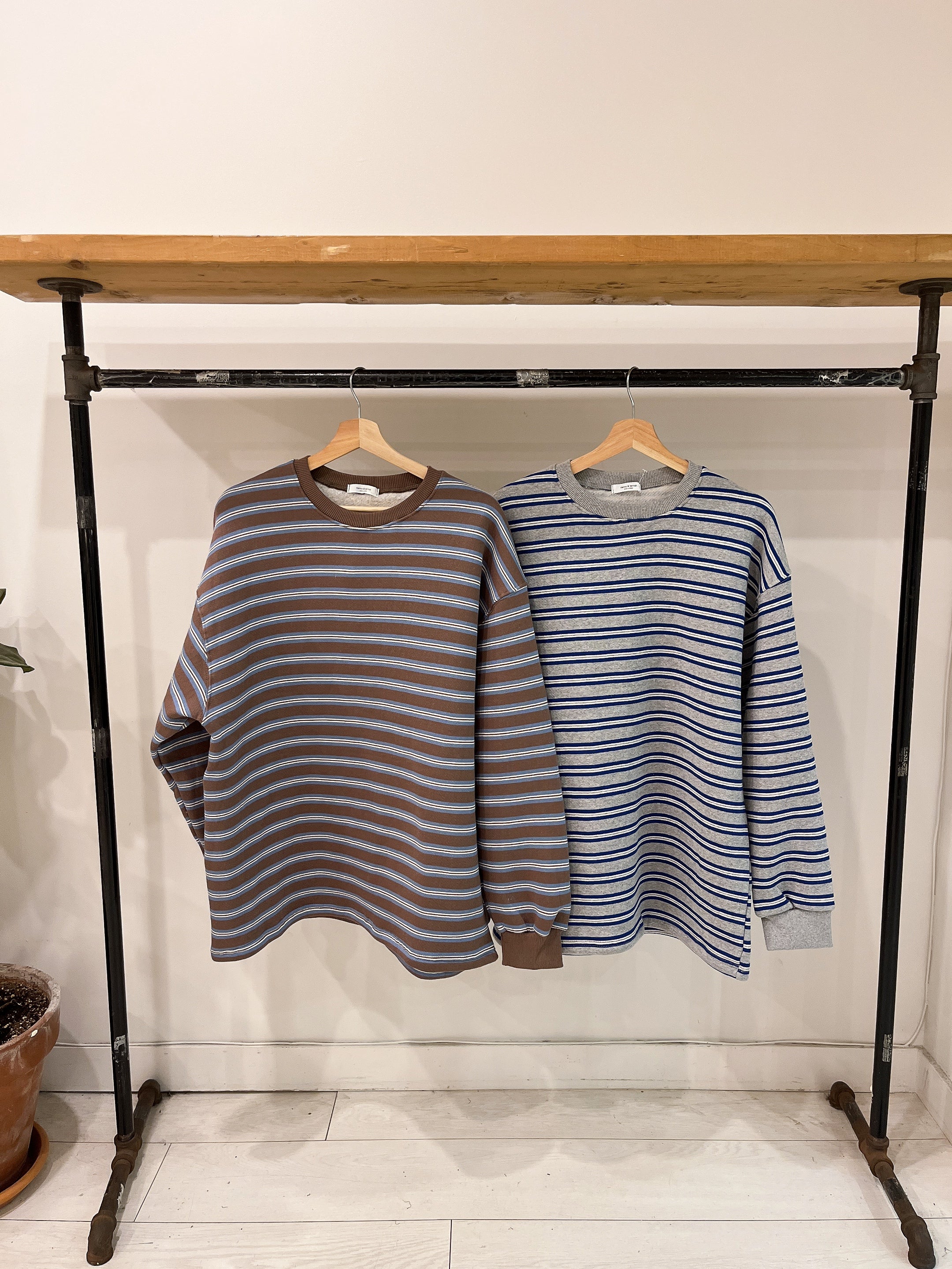 QUINN Stripe sweatshirt - Image 2