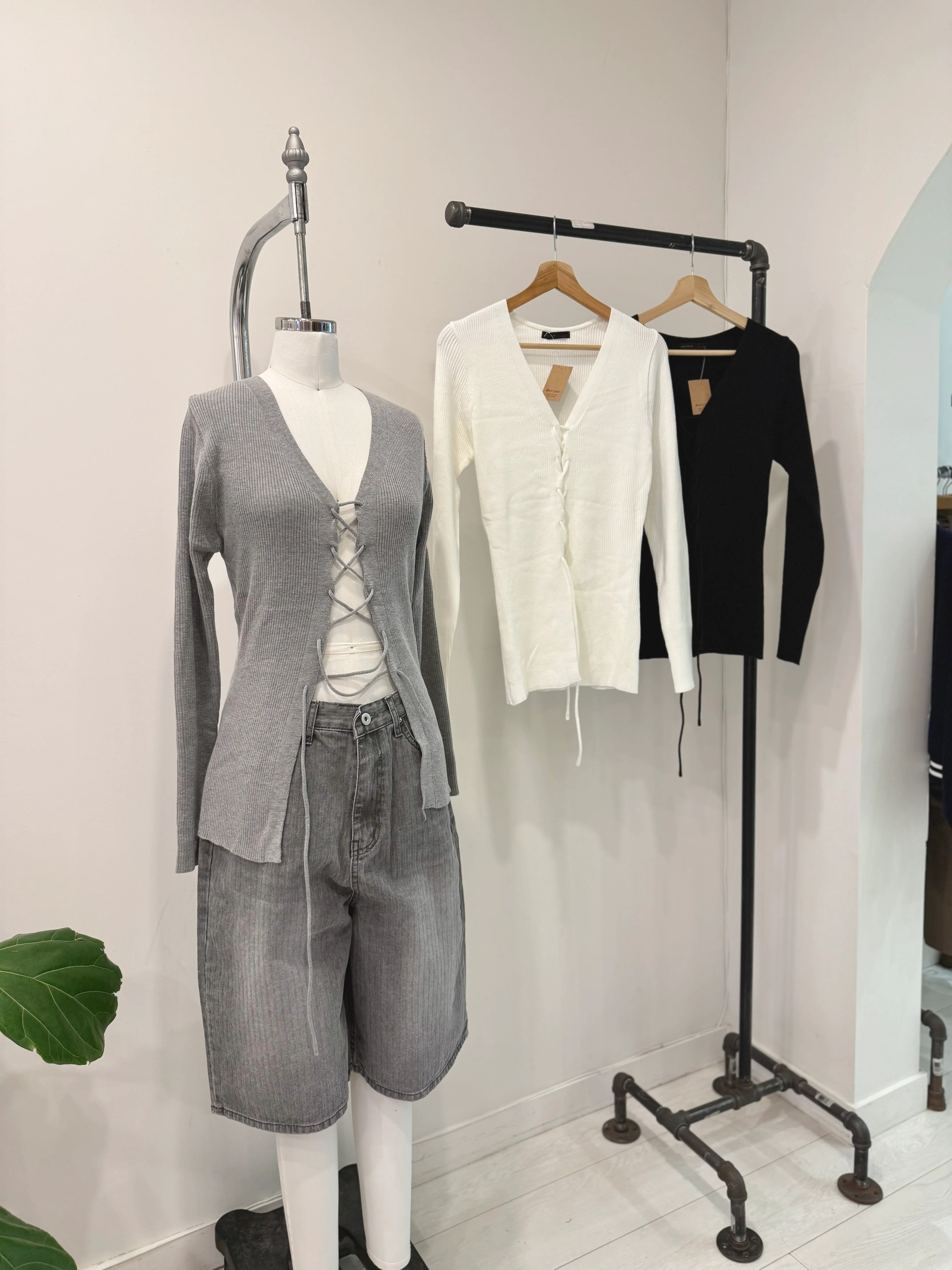 RACK Lace-up knit top - Image 19