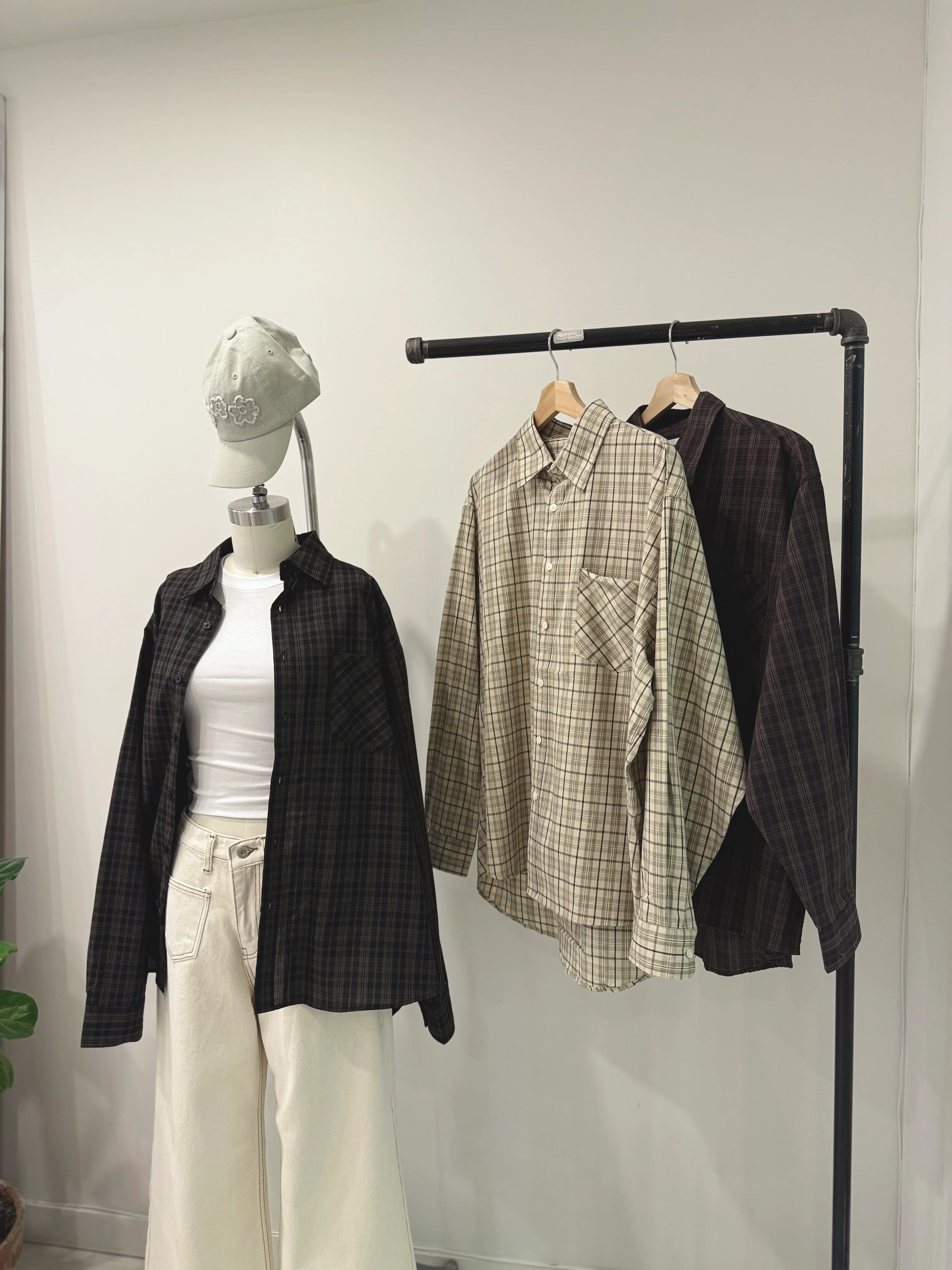 LAO Plaid oversized shirt - Image 10