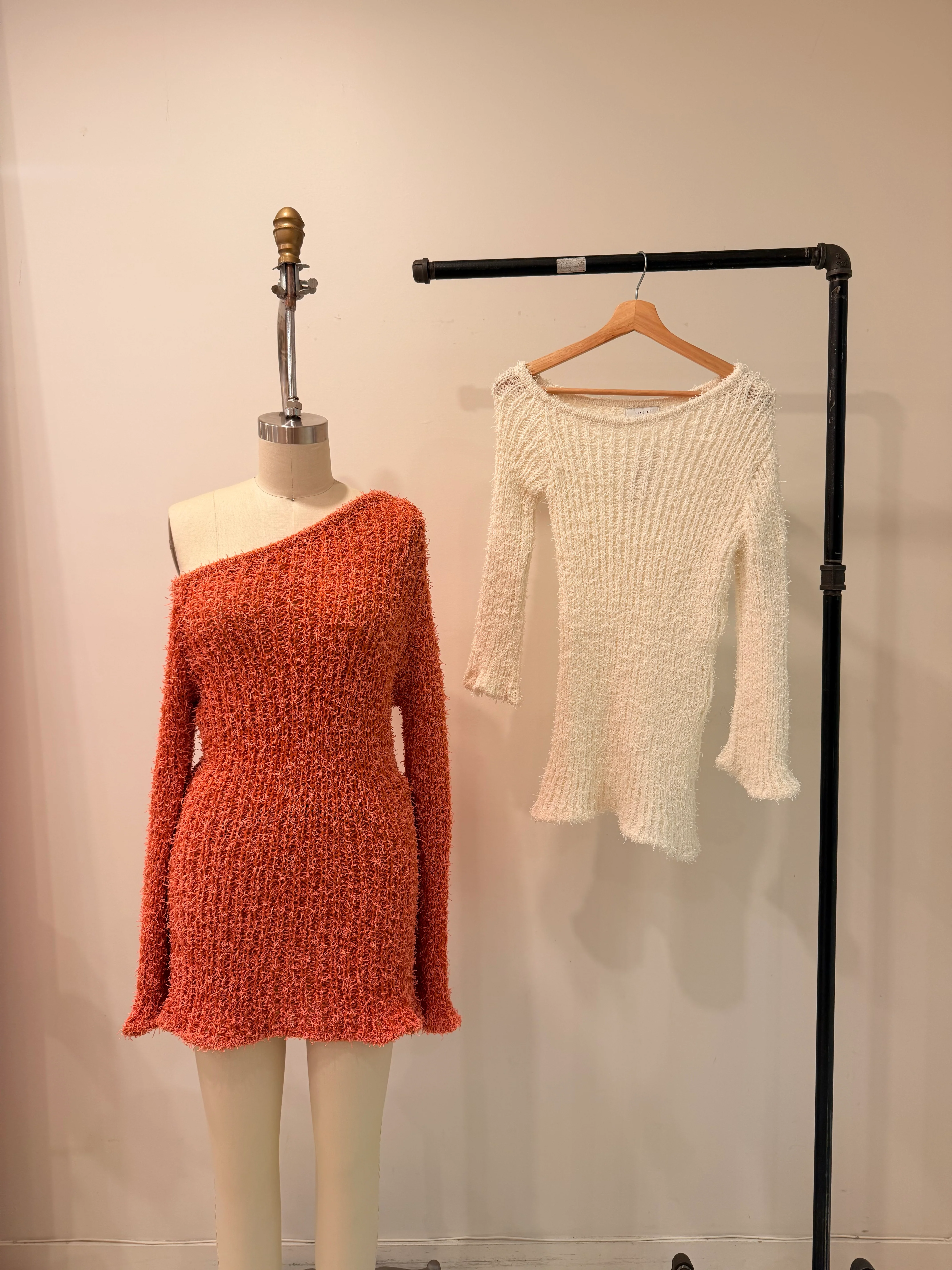 ROAR Asymmetric long knit top - Image 10