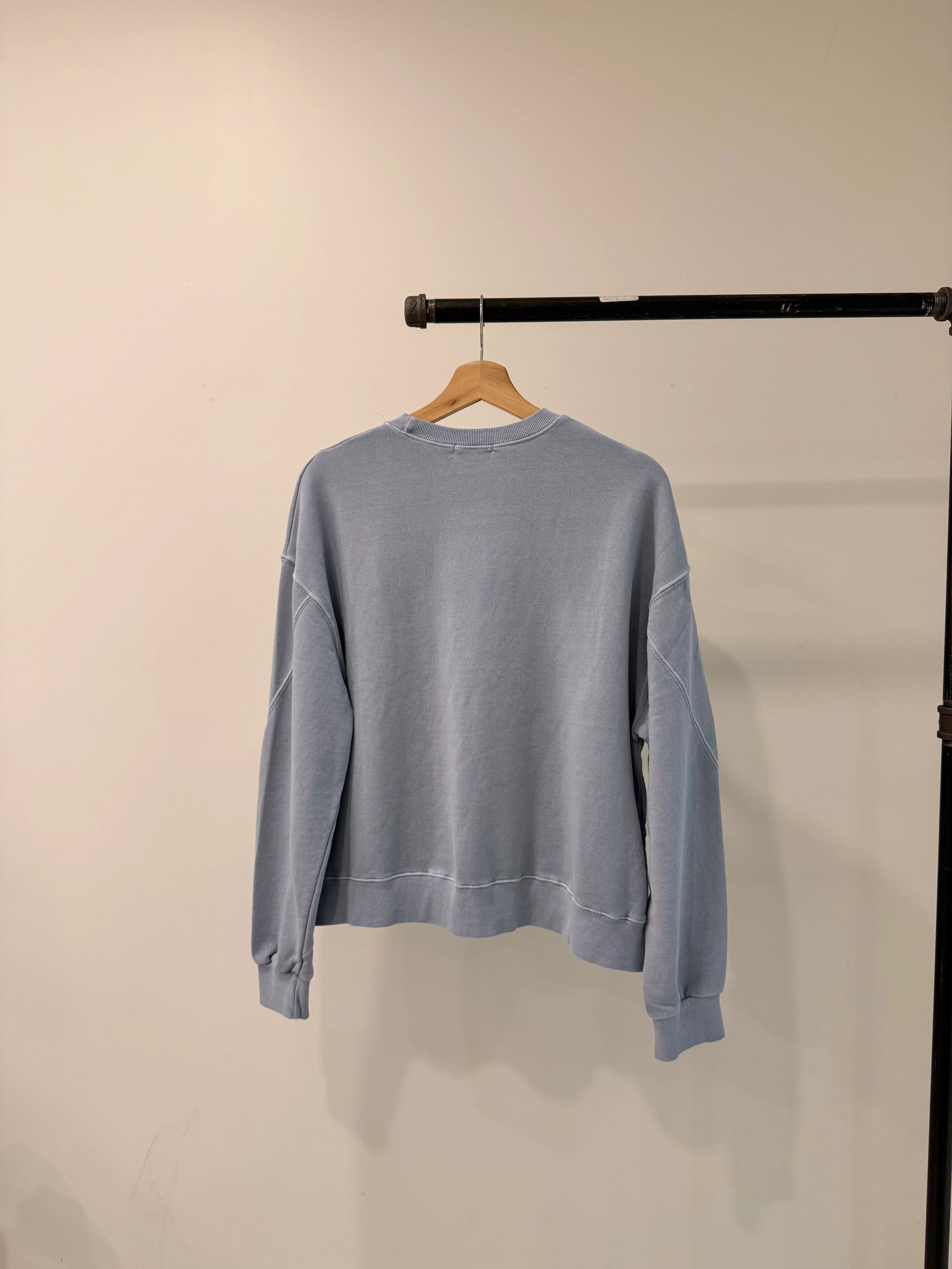 ROLL Sweatshirt - Image 12