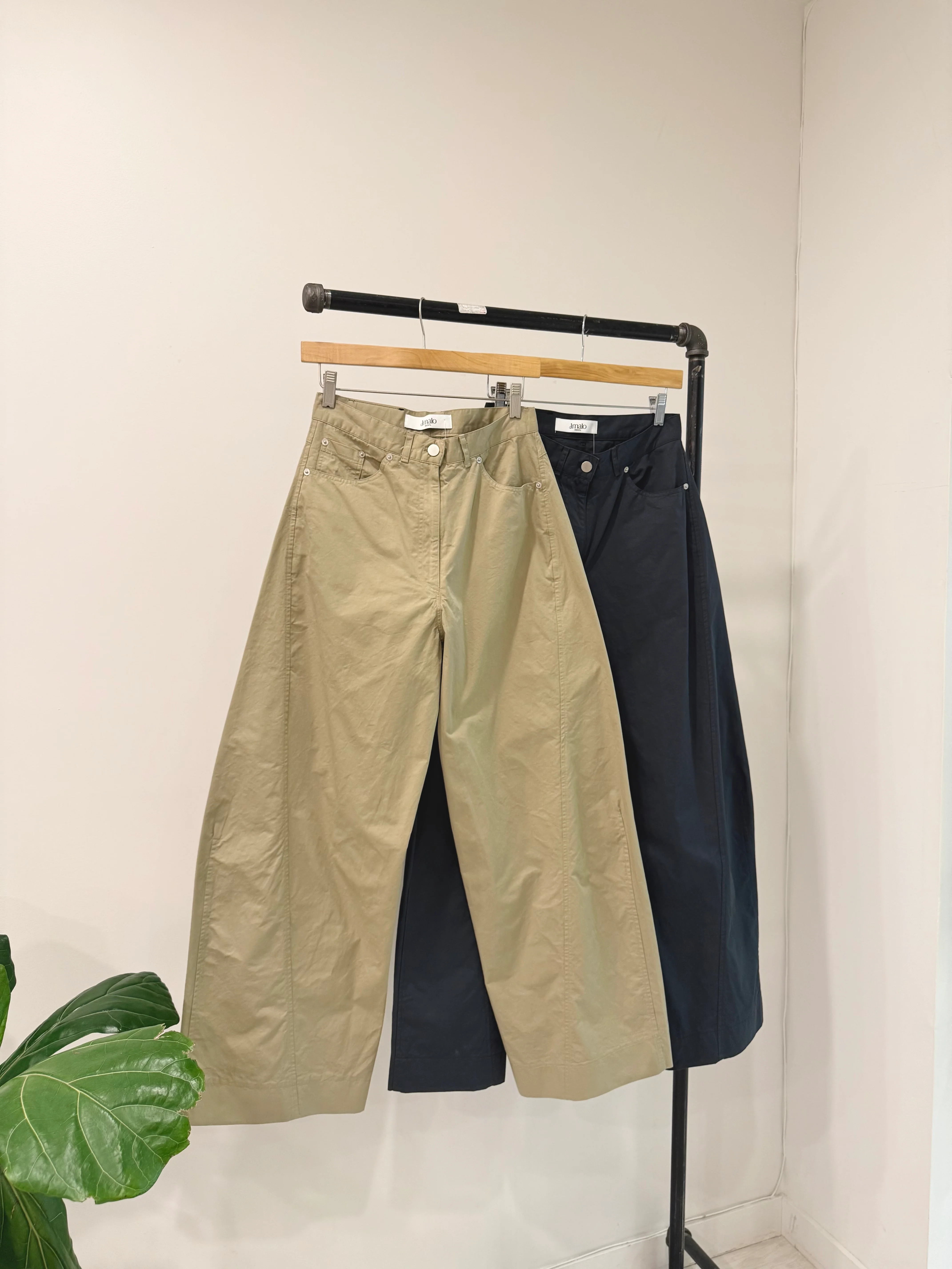 TOTO Barrel pants - Image 10