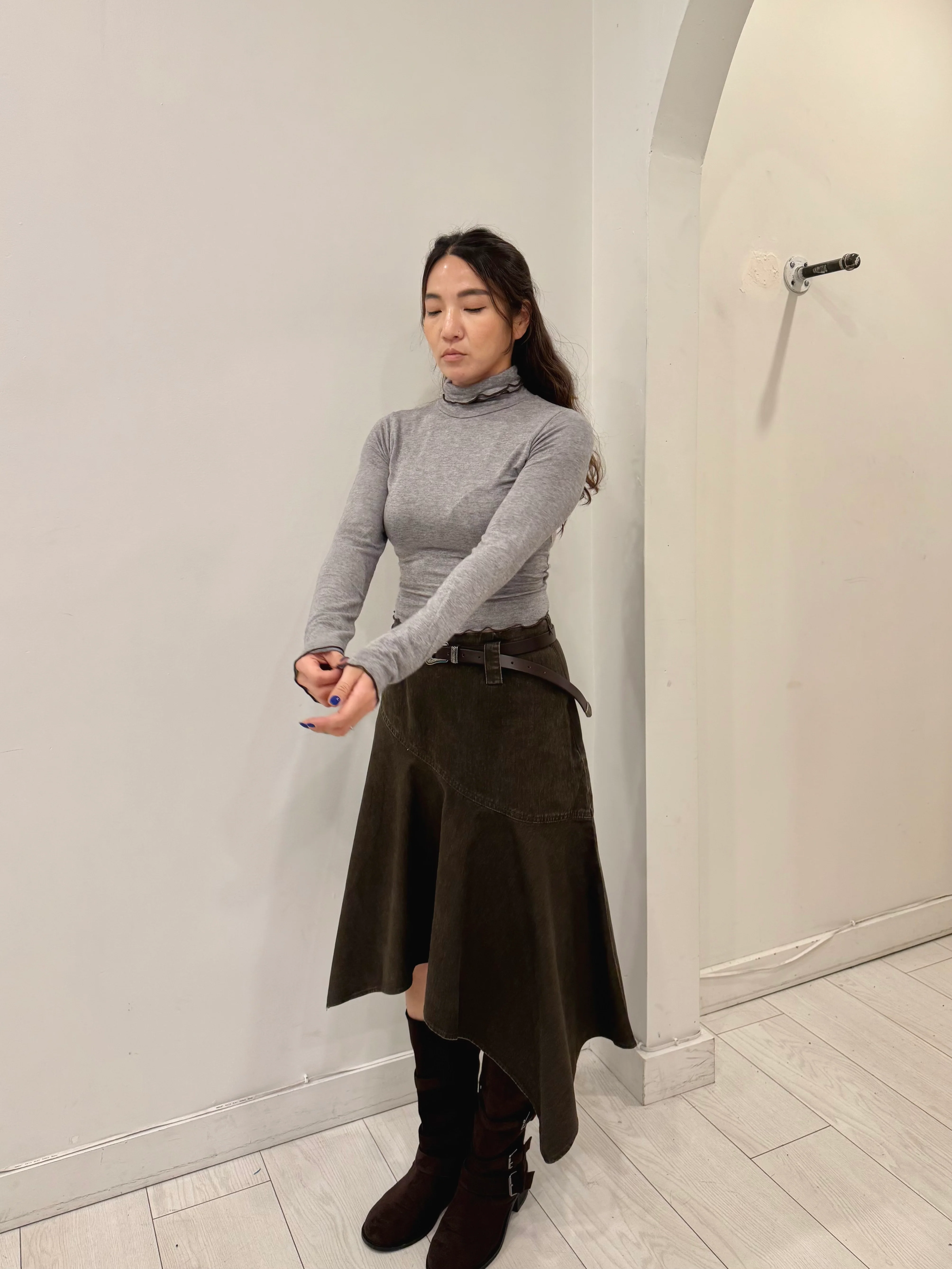 TOUCH Lettuce edge turtleneck top - Image 3