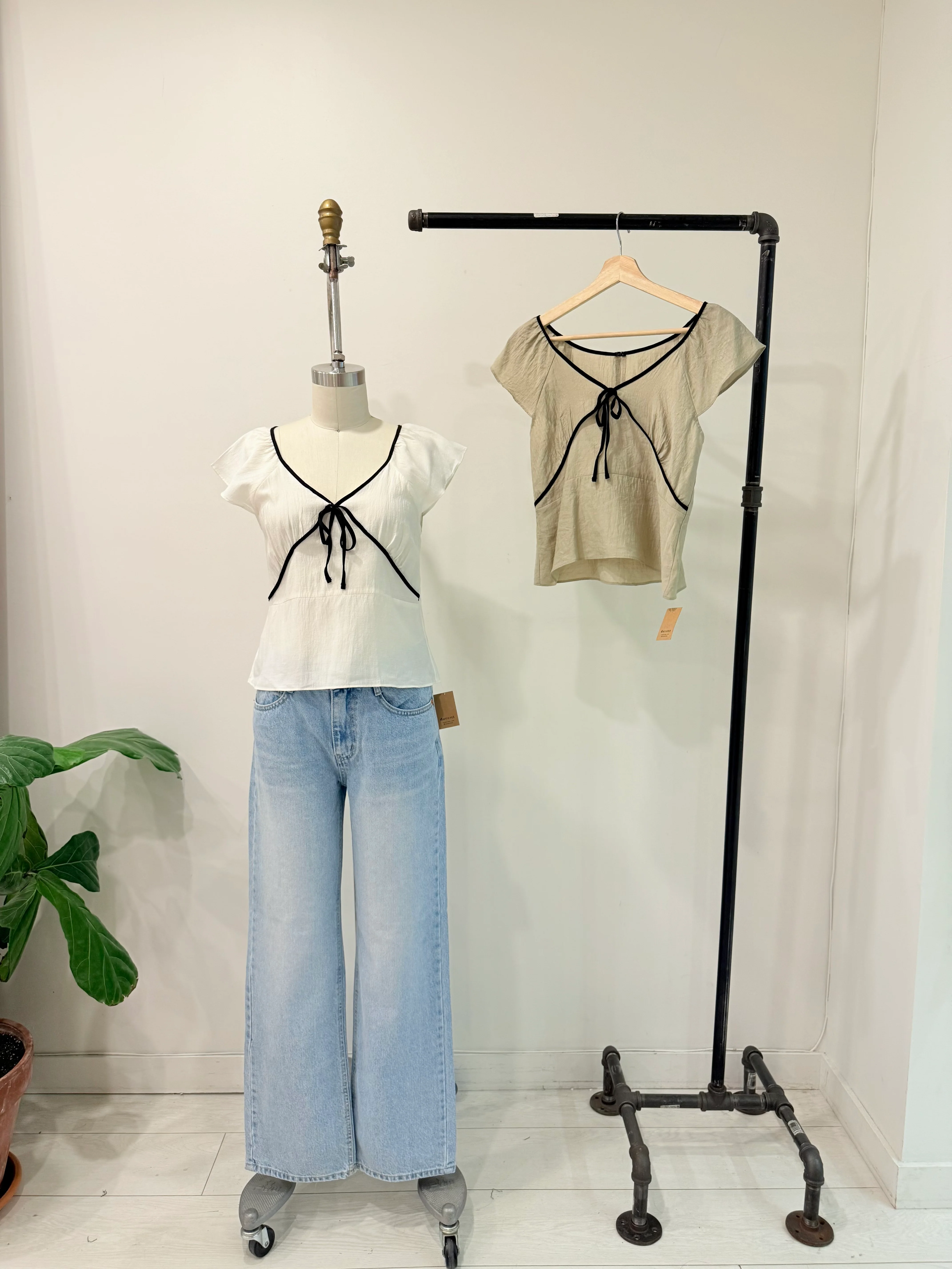 TRILL Contrast Piping top - Image 12