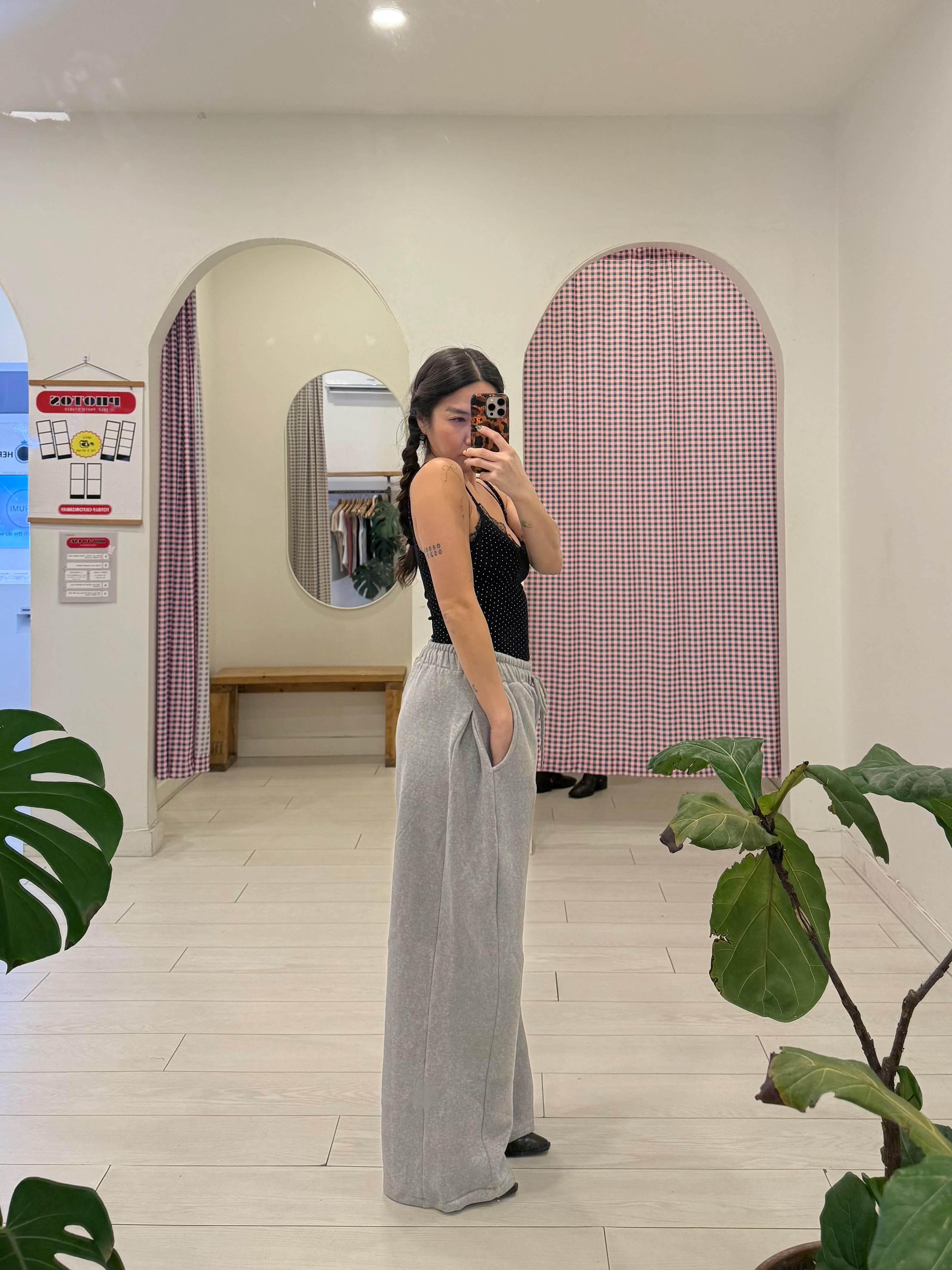 VARY Extra wide track pants - Image 8