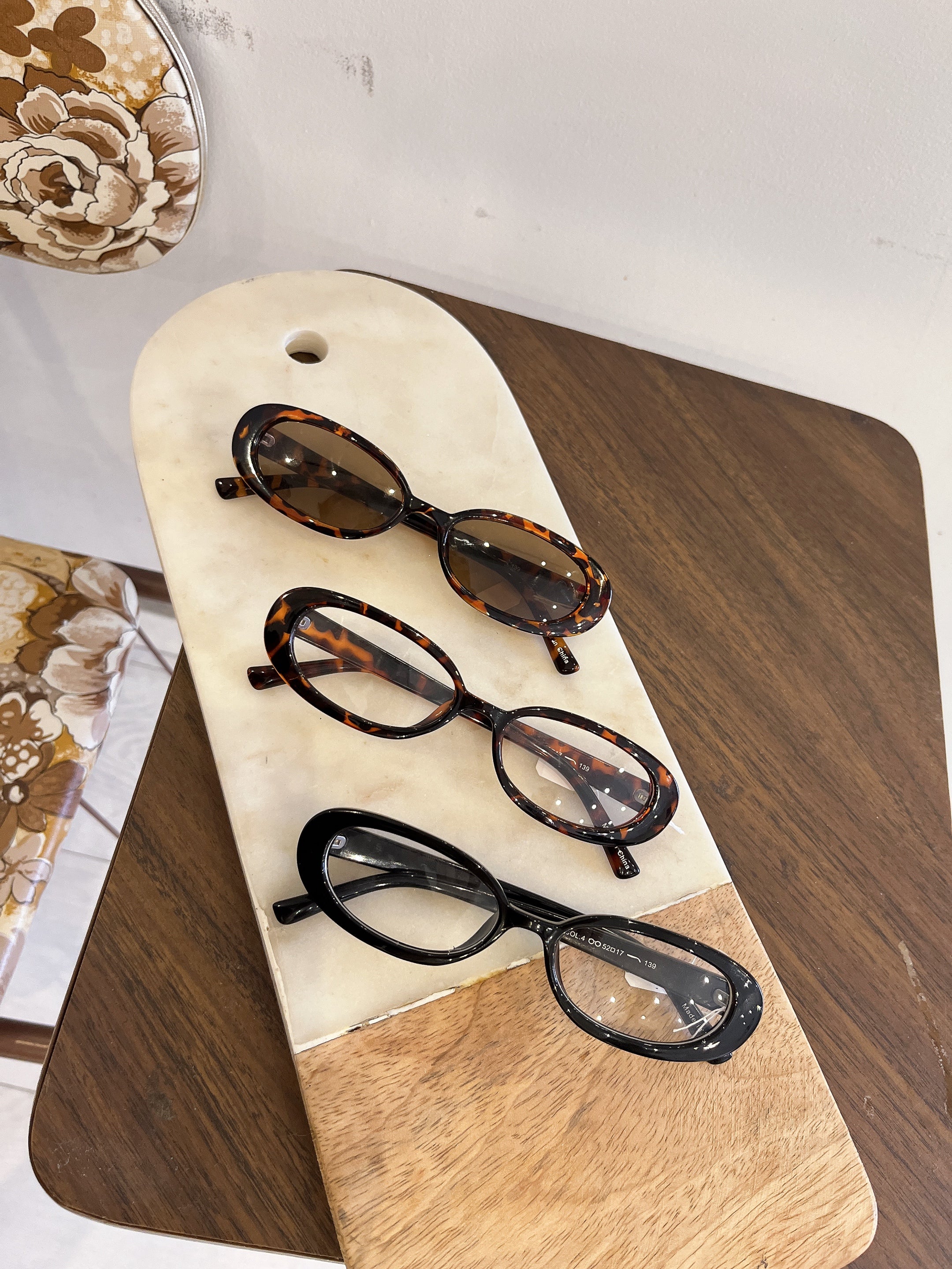 VICTO Oval sunnies - Image 5